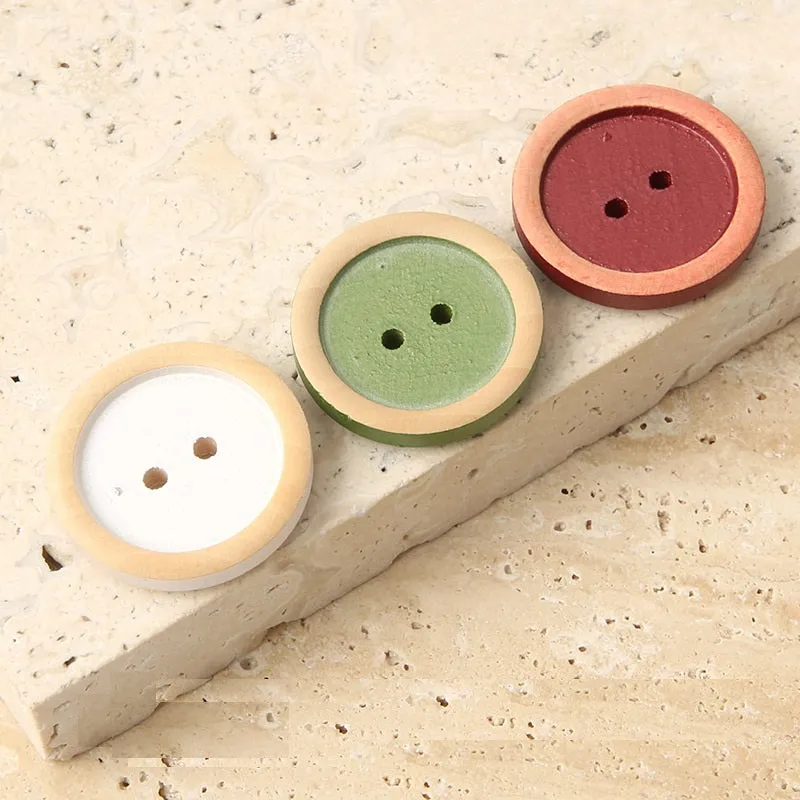 11-25mm Round 2 Hole Distressed Natural Wood Buttons with White Green Red Paint
