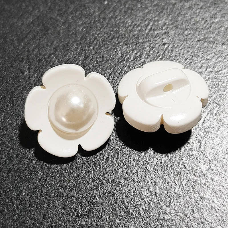 11/18mm Black White Flower Resin Shank Buttons 40pcs