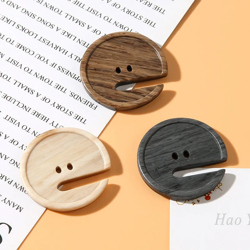 15-28mm Pac-Man Shaped Two-Hole Wood-Grain Resin Buttons 30 Pack