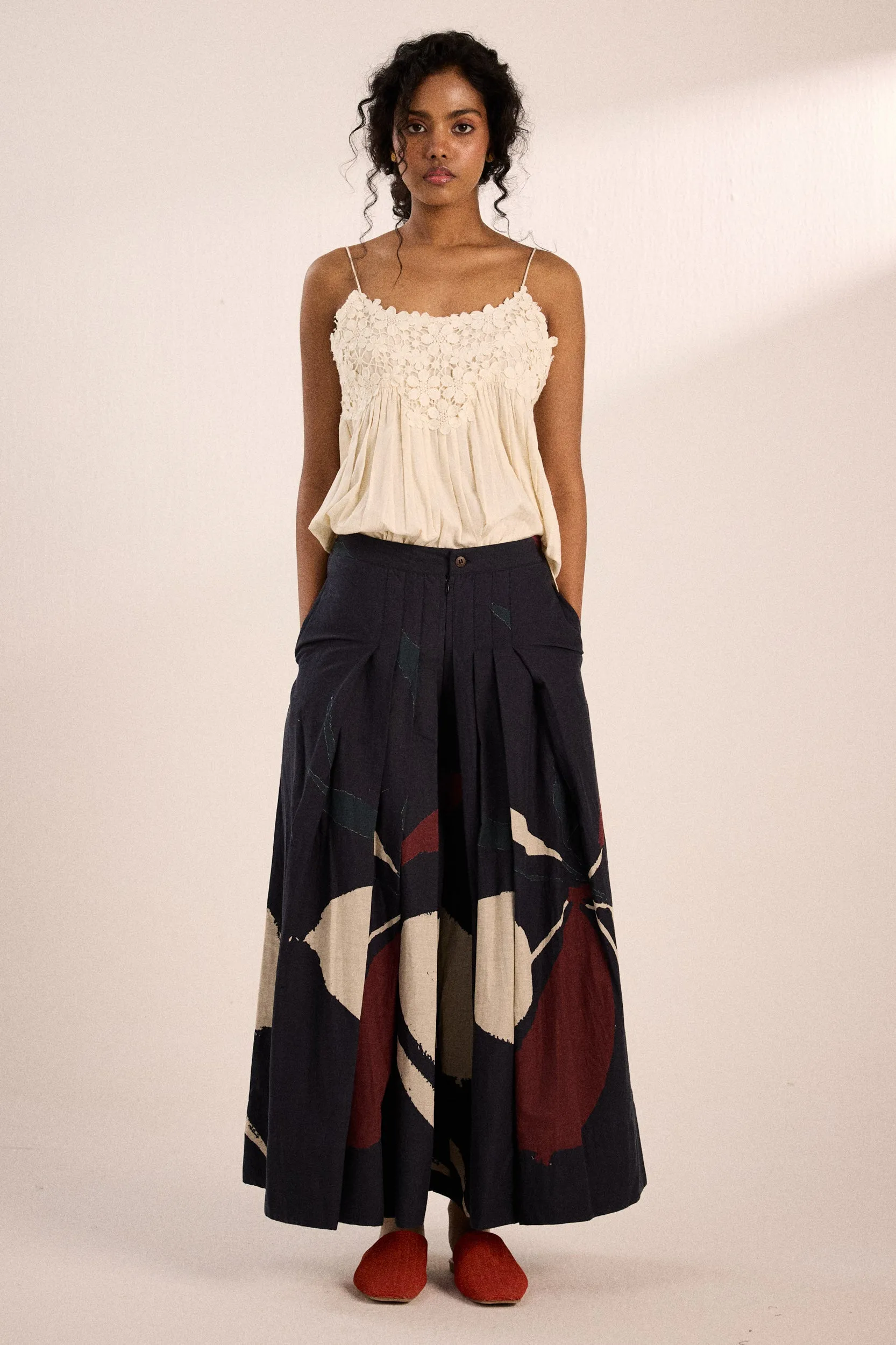 Aba Pleated Pants