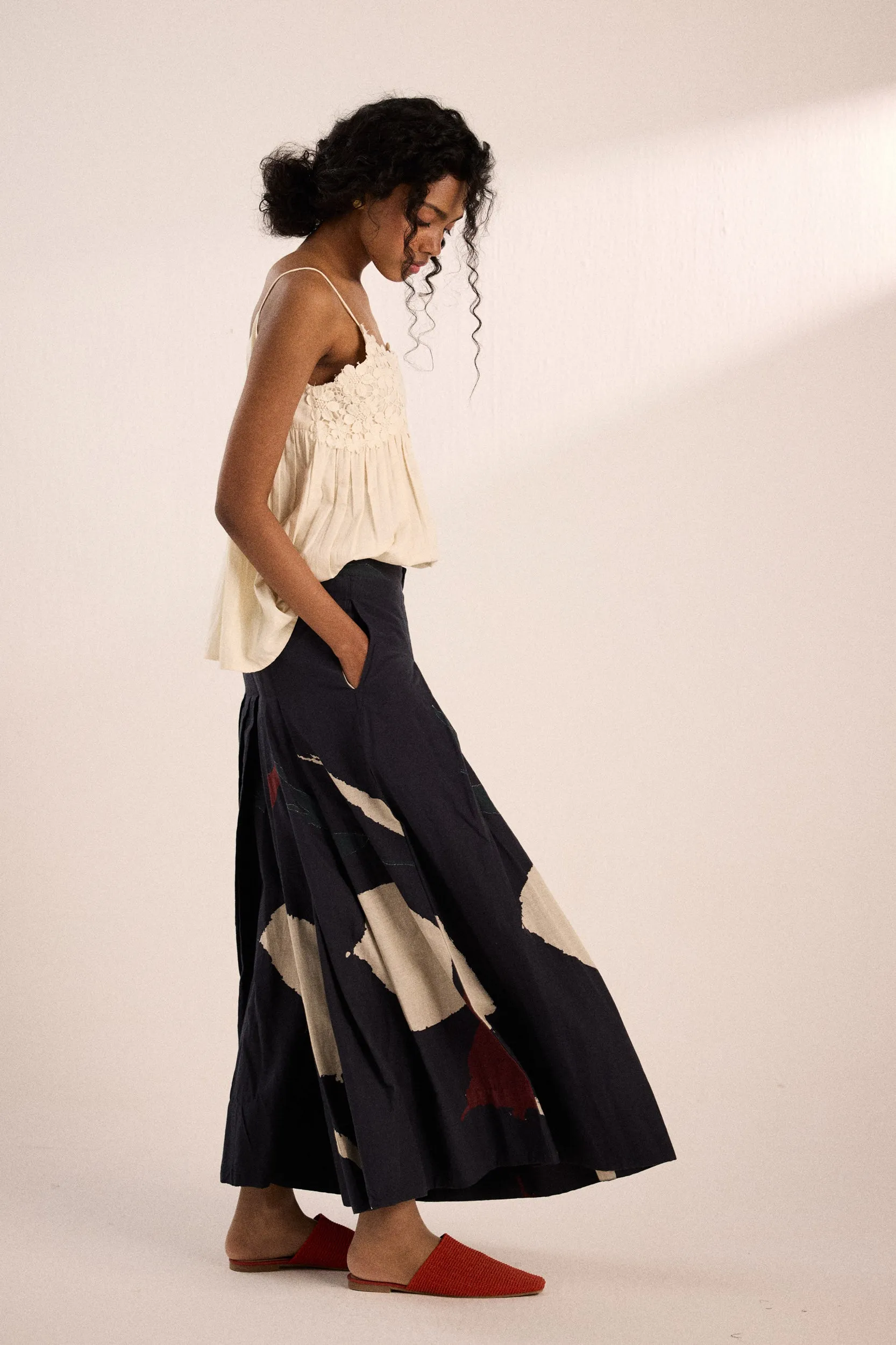 Aba Pleated Pants