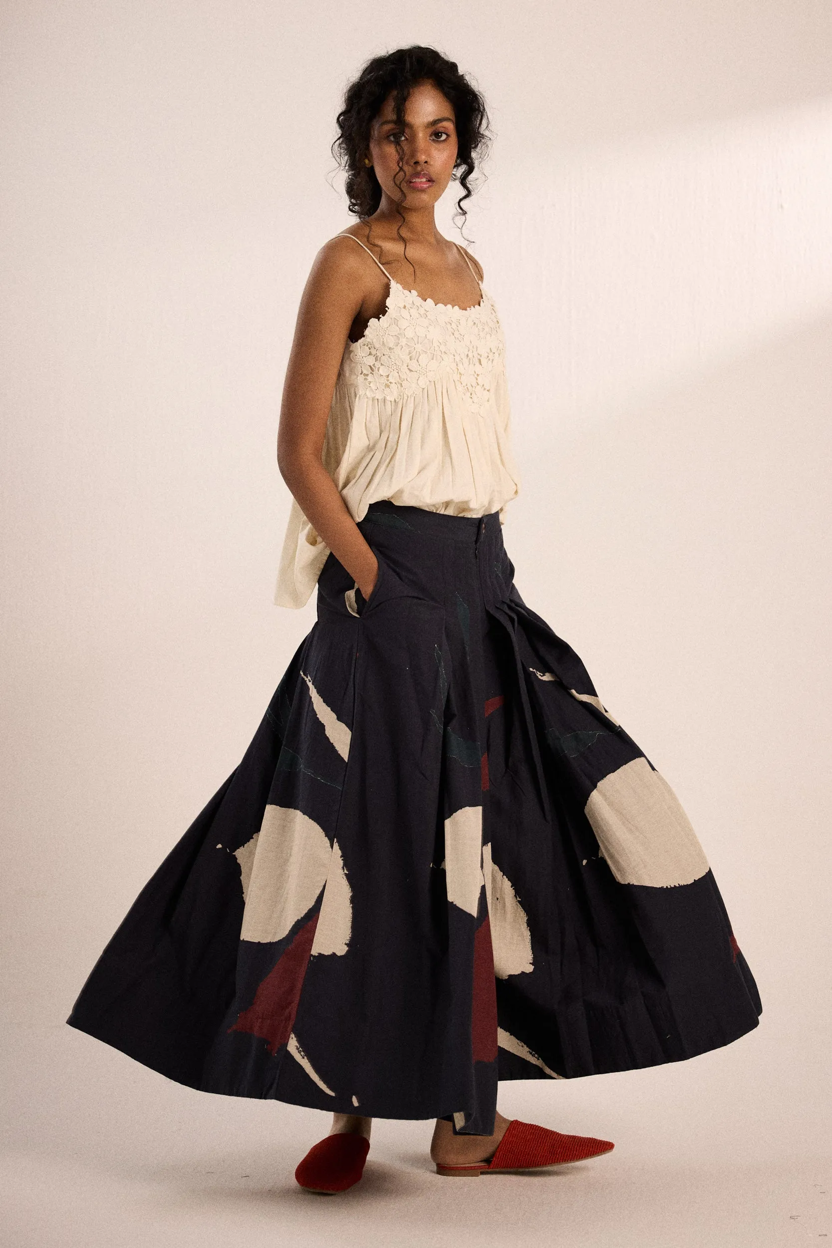 Aba Pleated Pants