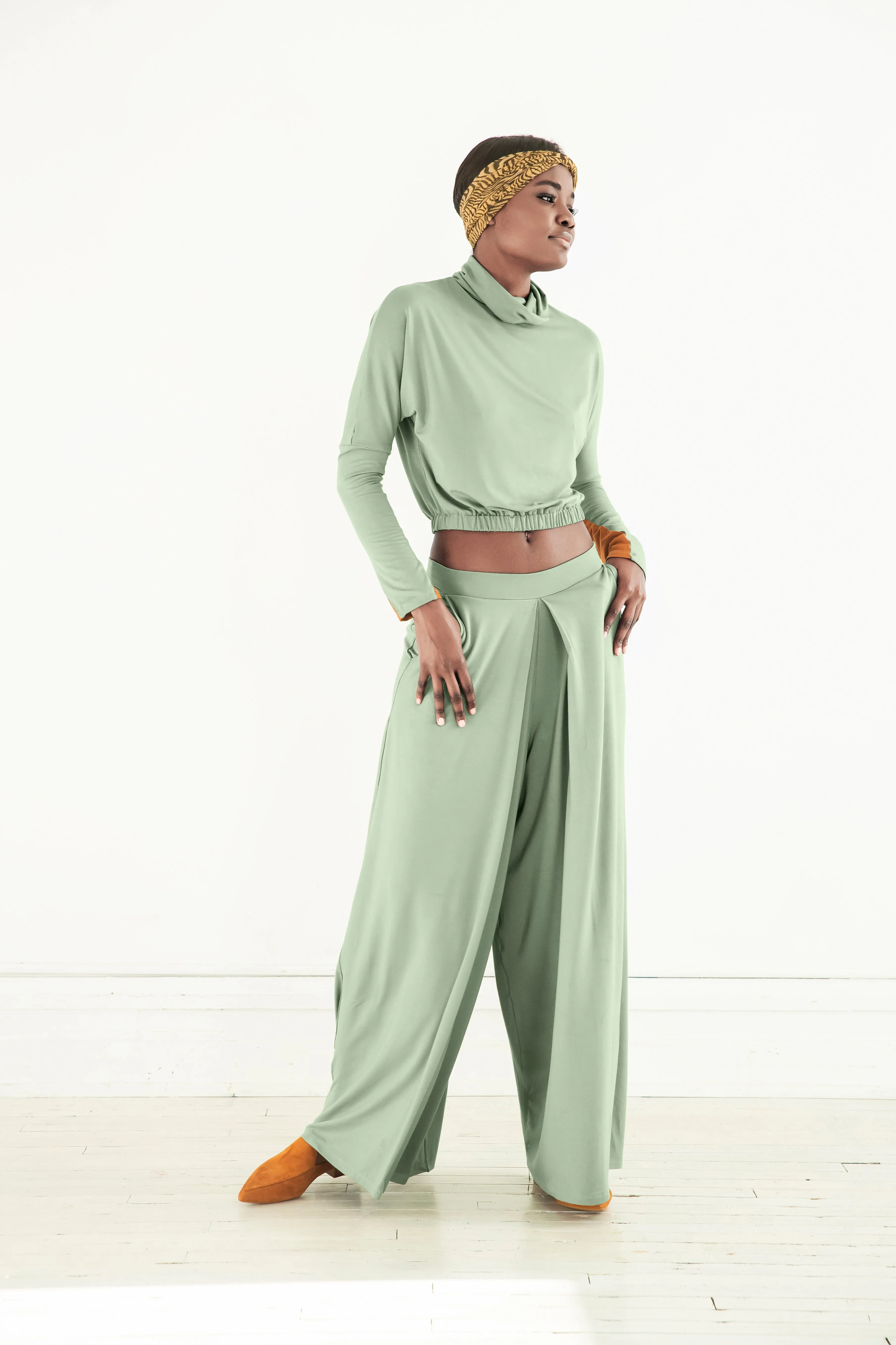 Bamboo Pleated Palazzo Pant