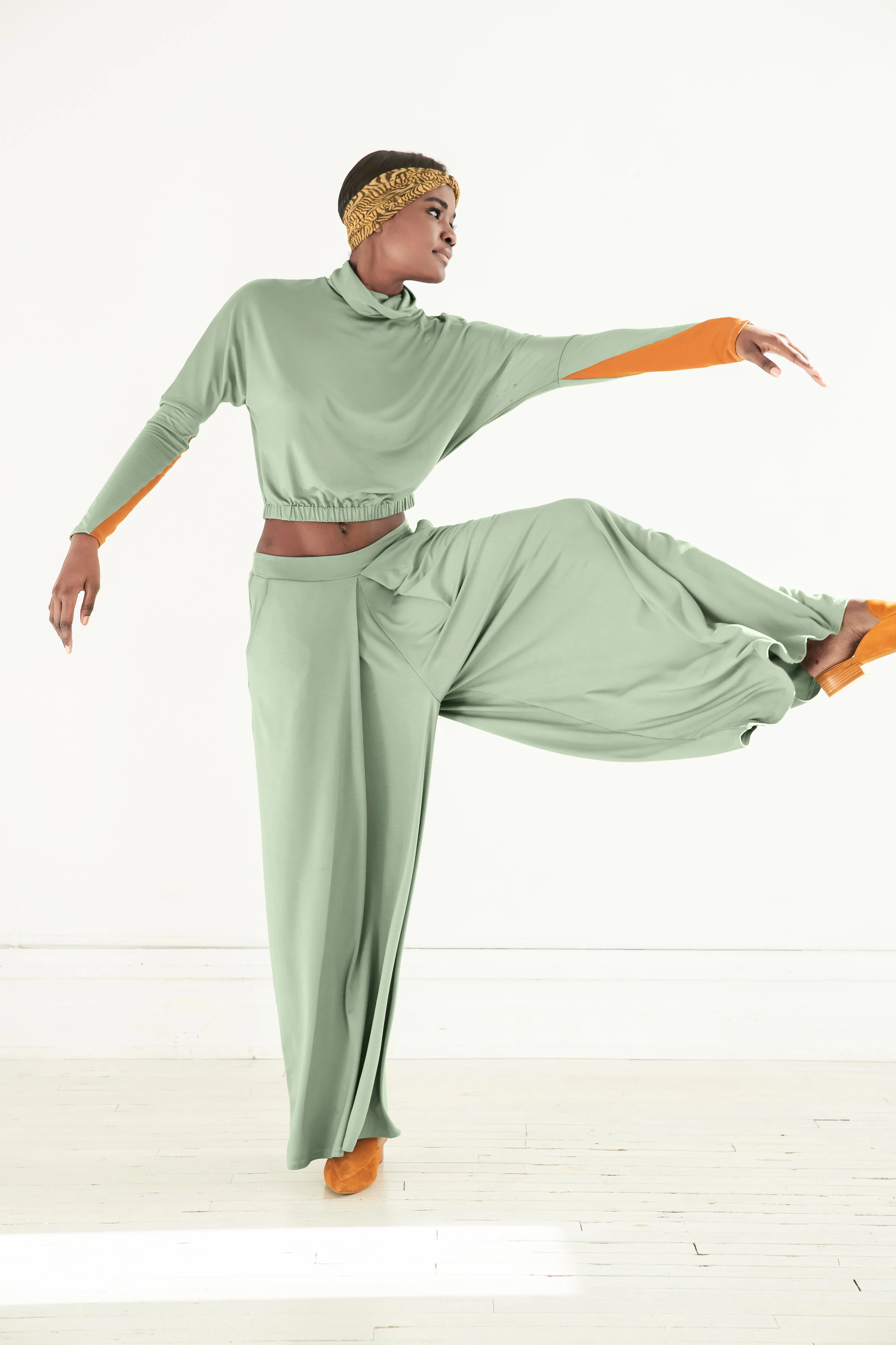 Bamboo Pleated Palazzo Pant