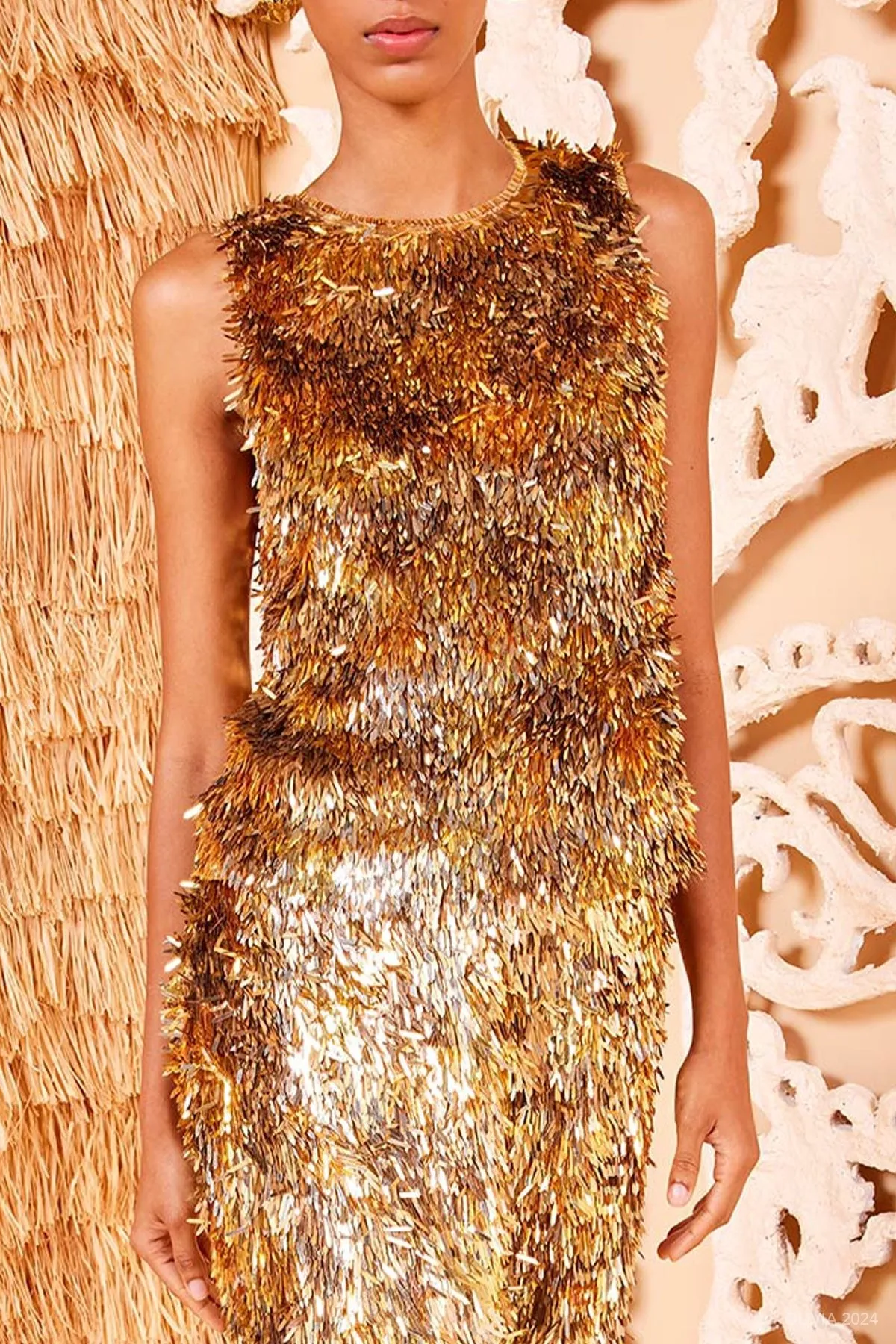Beatriz Top in Gilt