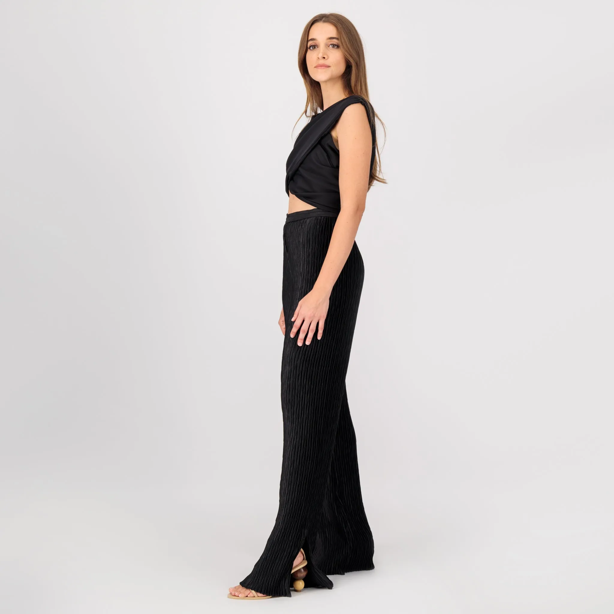 Black pleated pants