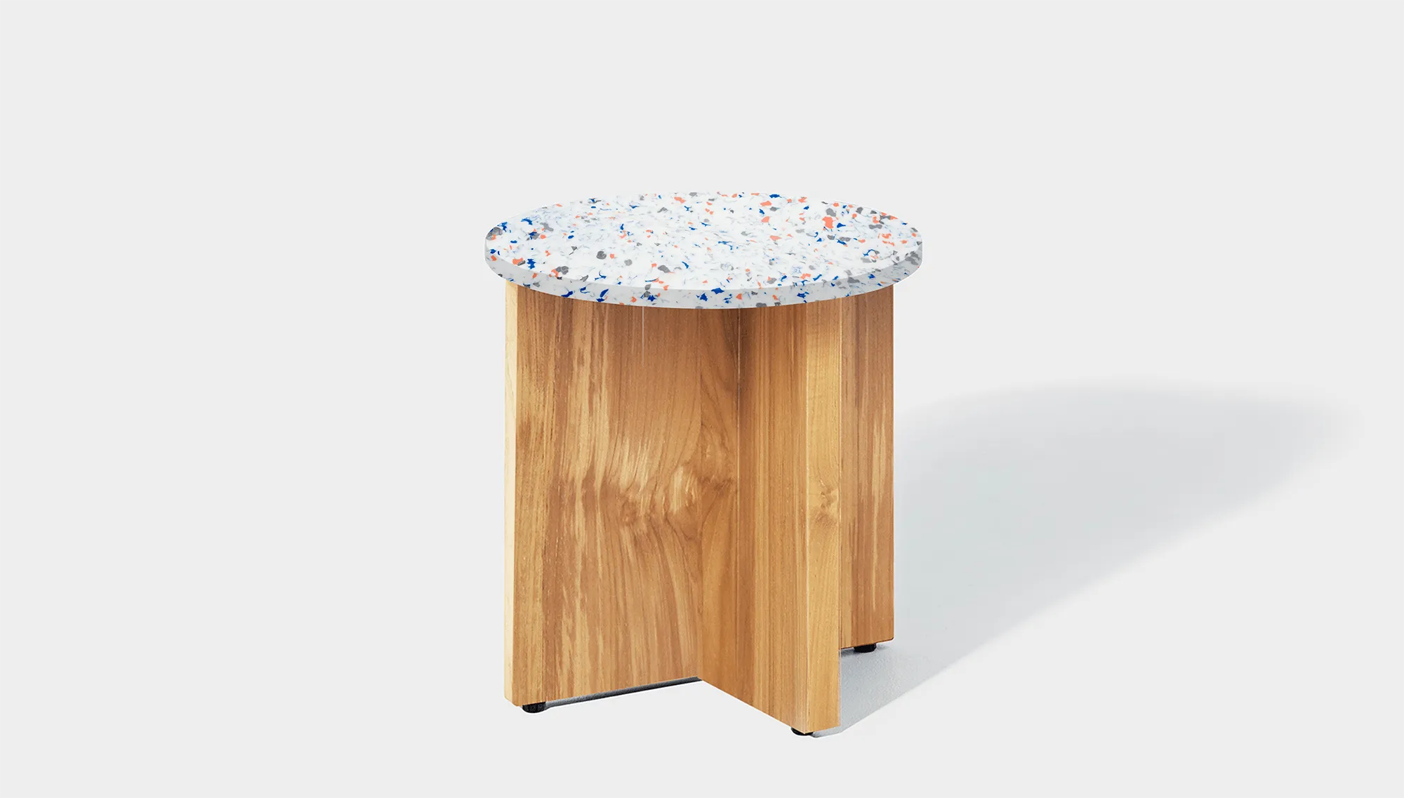 Bob Side Table Round - Recycled Bottle Tops