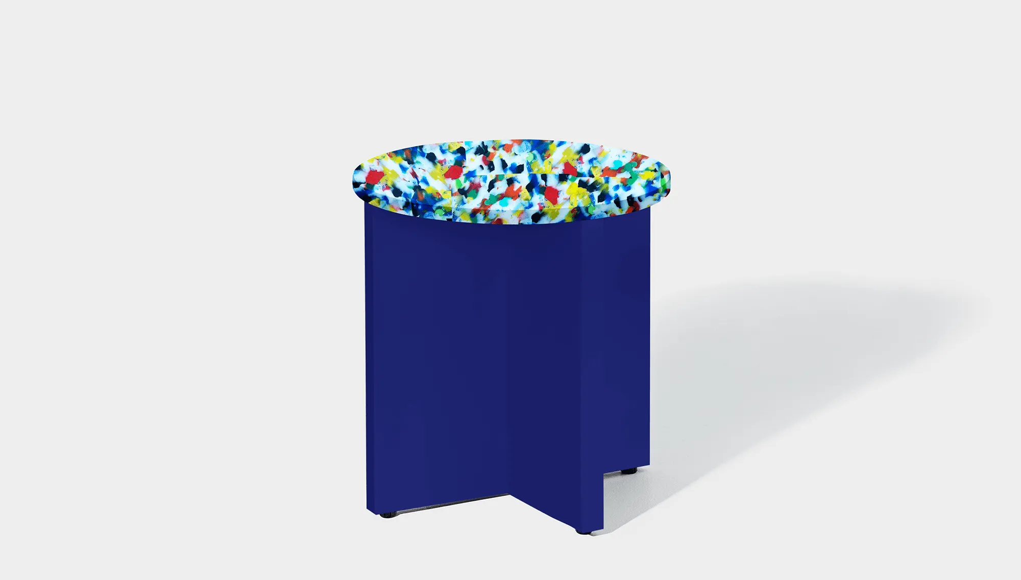Bob Side Table Round - Recycled Bottle Tops