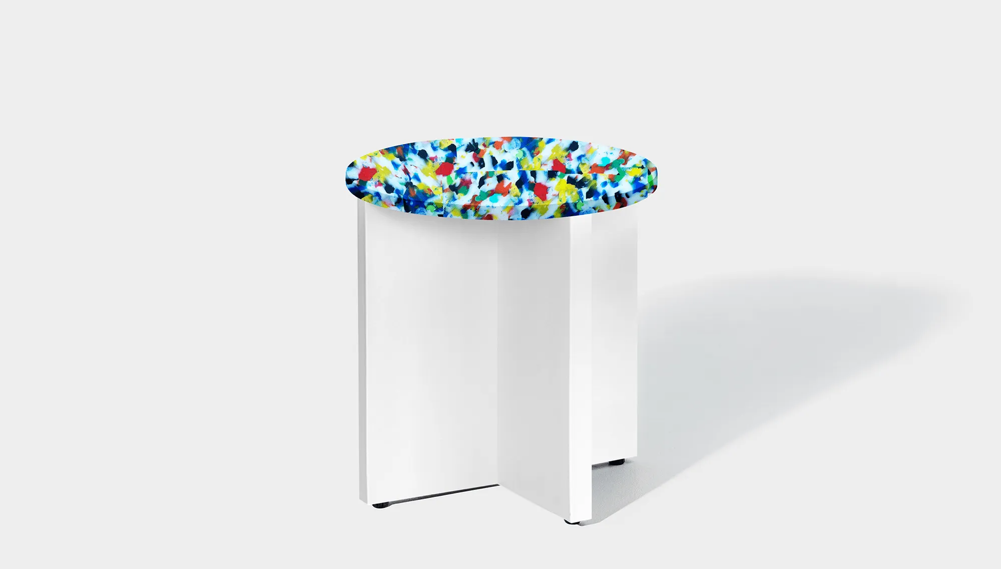 Bob Side Table Round - Recycled Bottle Tops