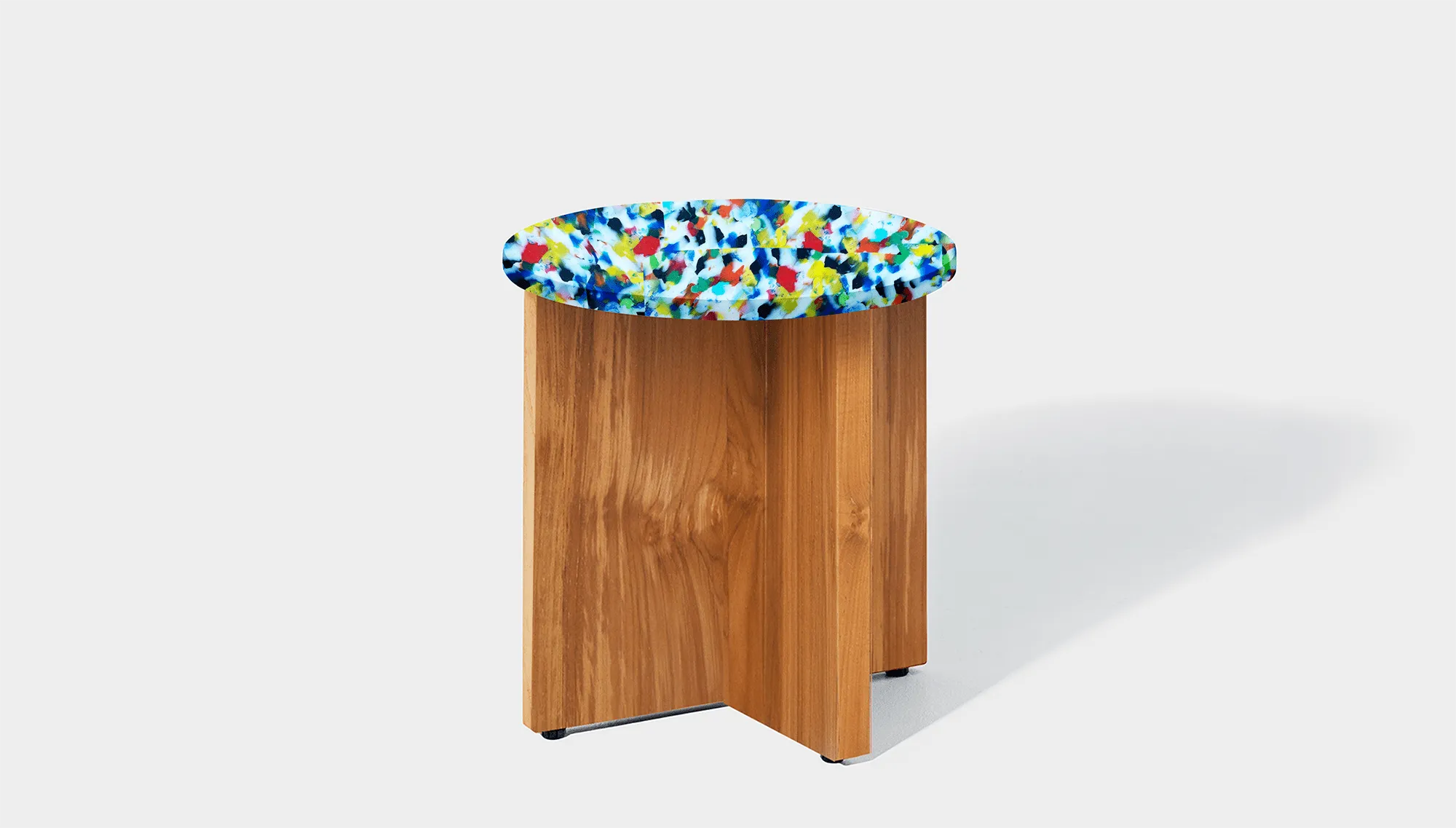 Bob Side Table Round - Recycled Bottle Tops