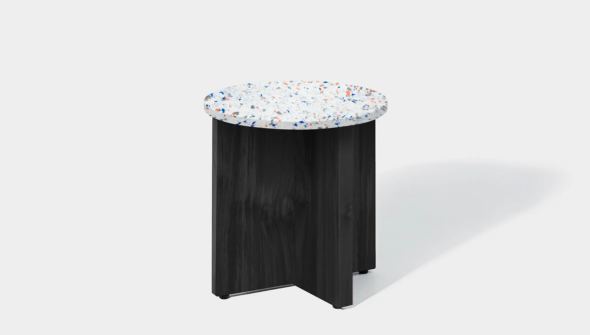 Bob Side Table Round - Recycled Bottle Tops