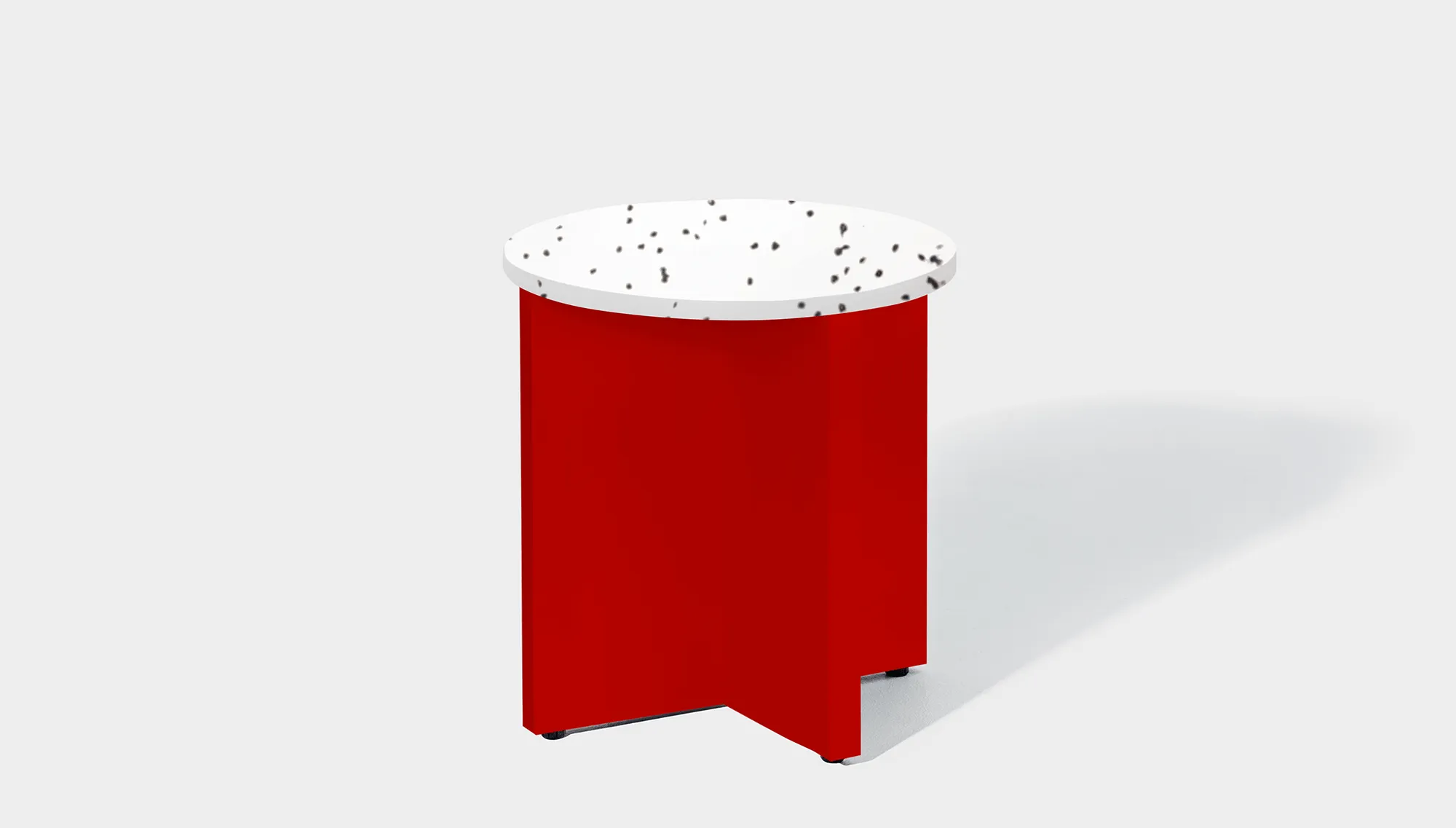 Bob Side Table Round - Recycled Bottle Tops