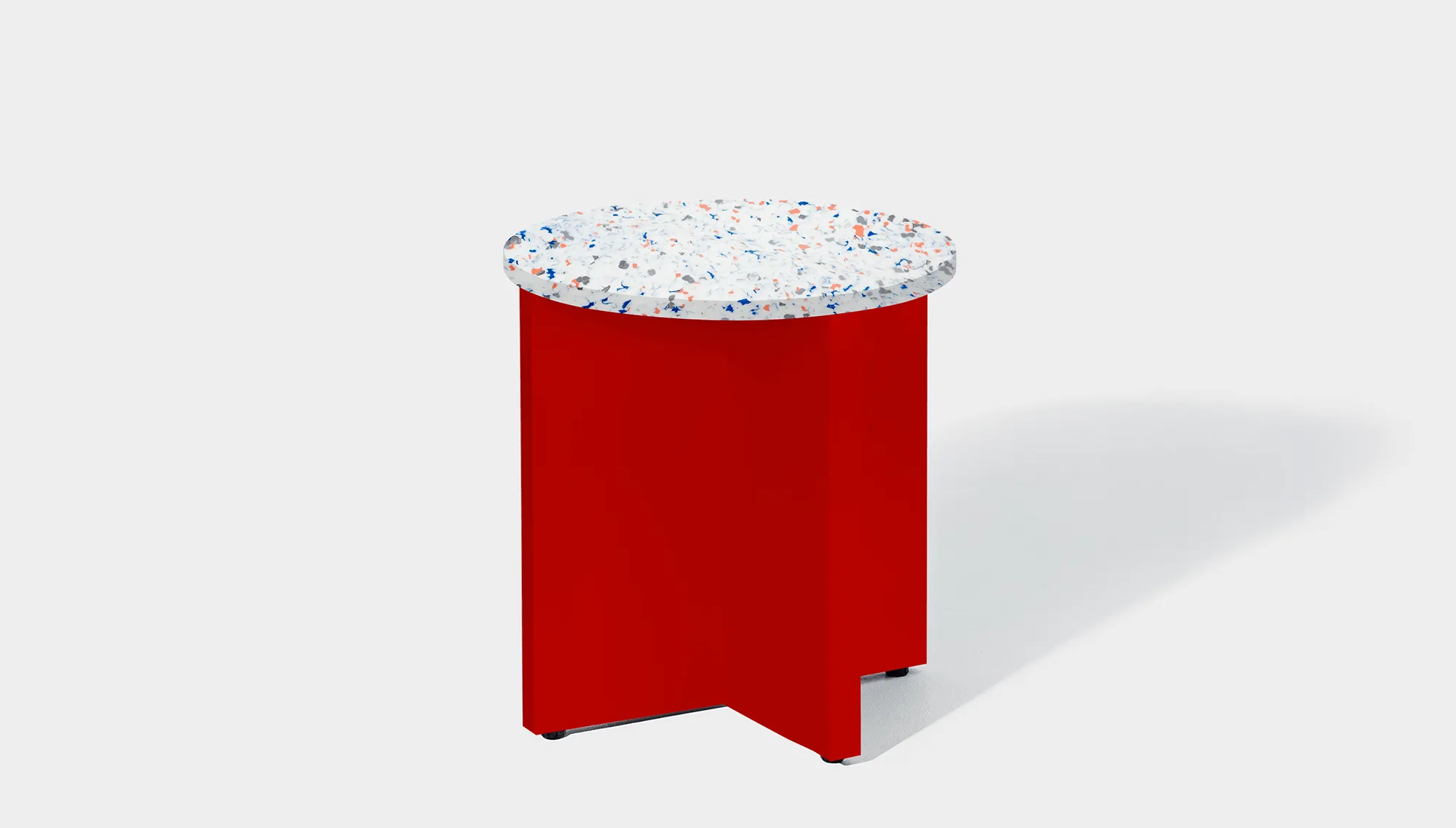 Bob Side Table Round - Recycled Bottle Tops