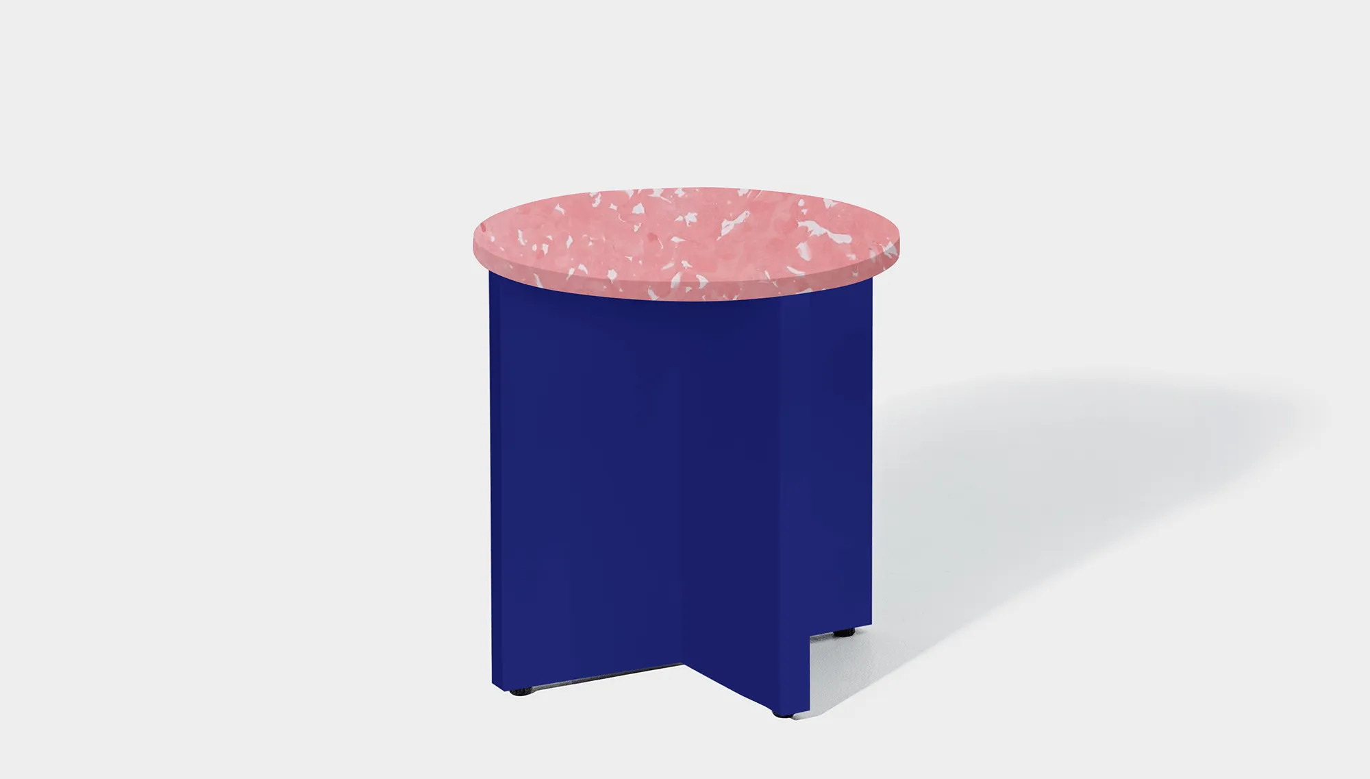 Bob Side Table Round - Recycled Bottle Tops