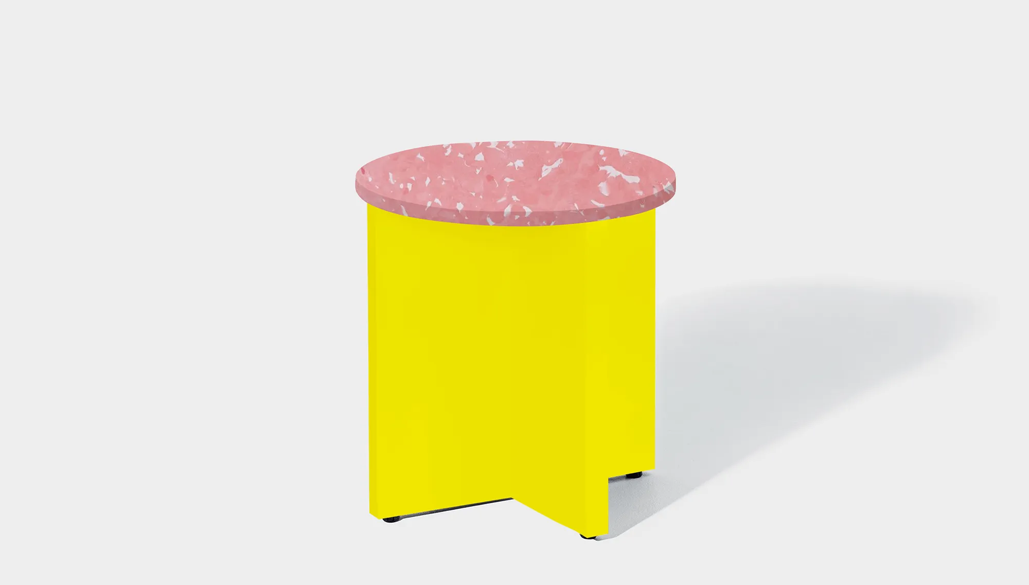 Bob Side Table Round - Recycled Bottle Tops