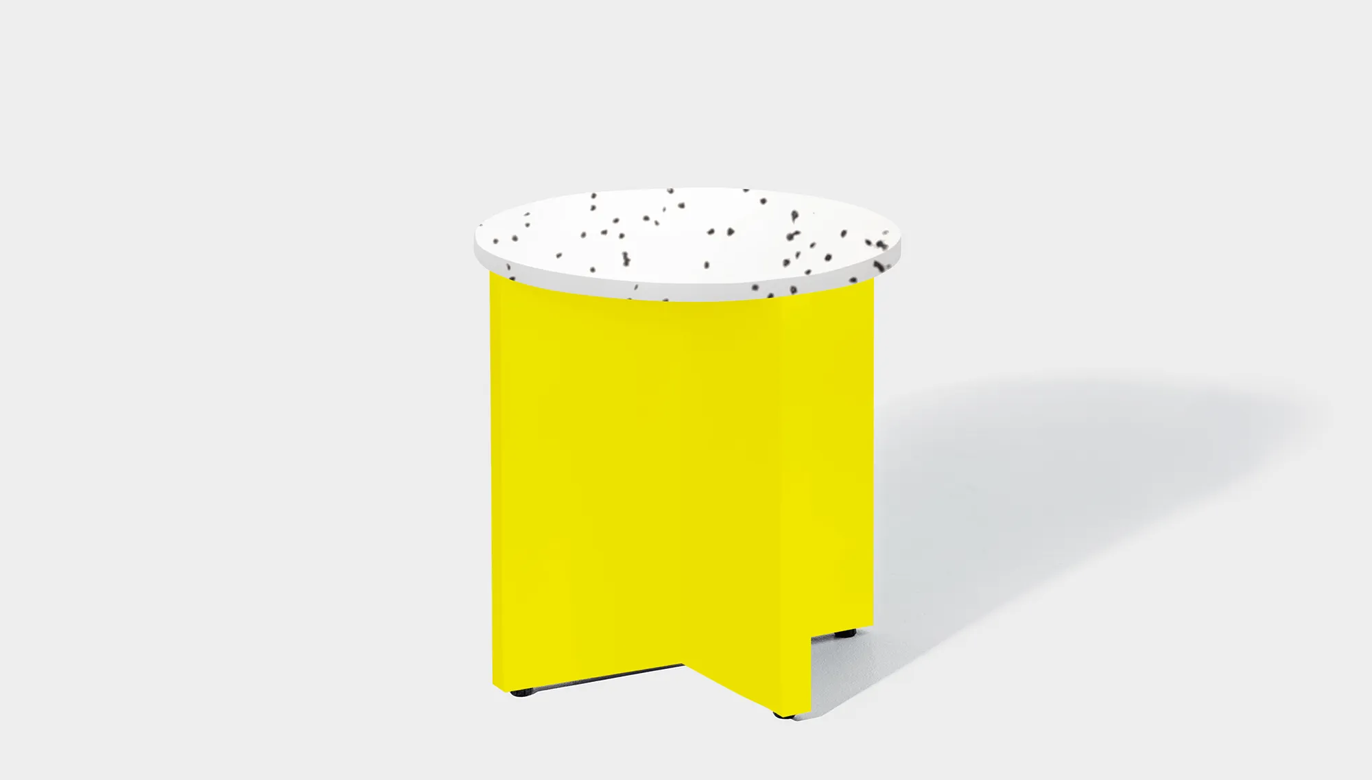 Bob Side Table Round - Recycled Bottle Tops