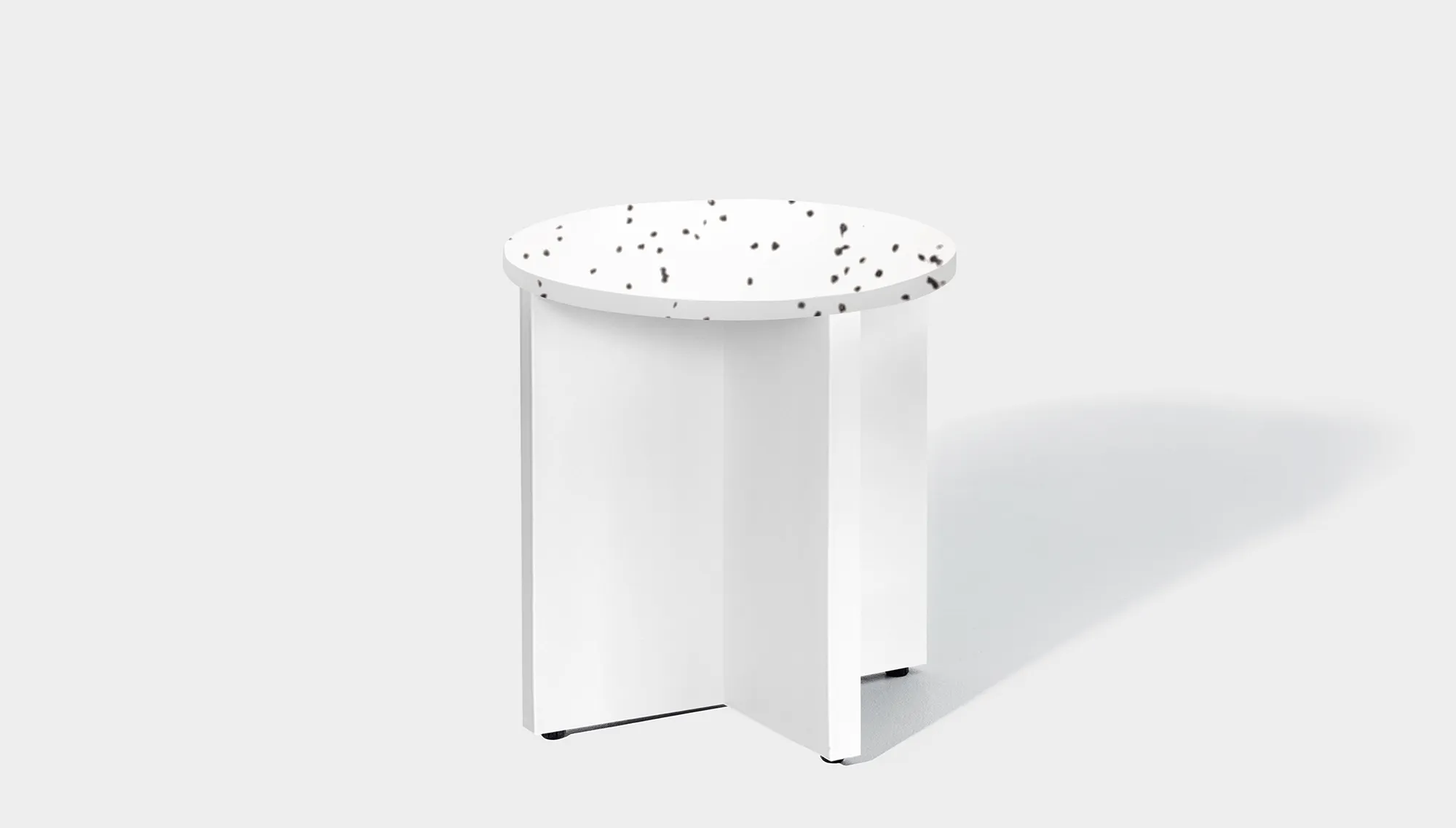 Bob Side Table Round - Recycled Bottle Tops