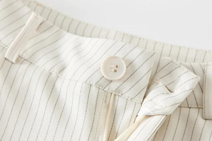 Breathable and Comfortable Stripe Pleated Pants for Casual Use