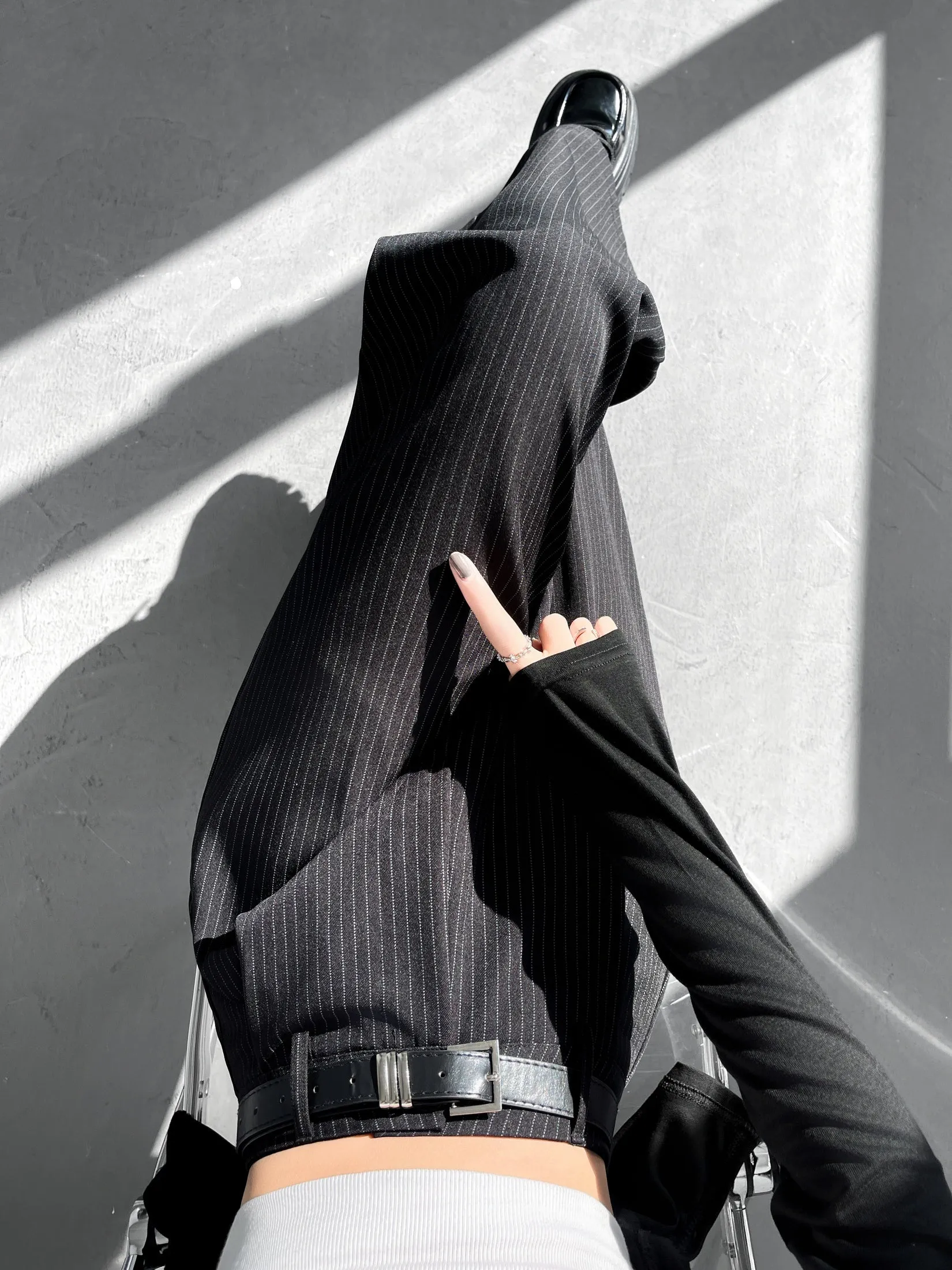 Breathable and Comfortable Stripe Pleated Pants for Casual Use