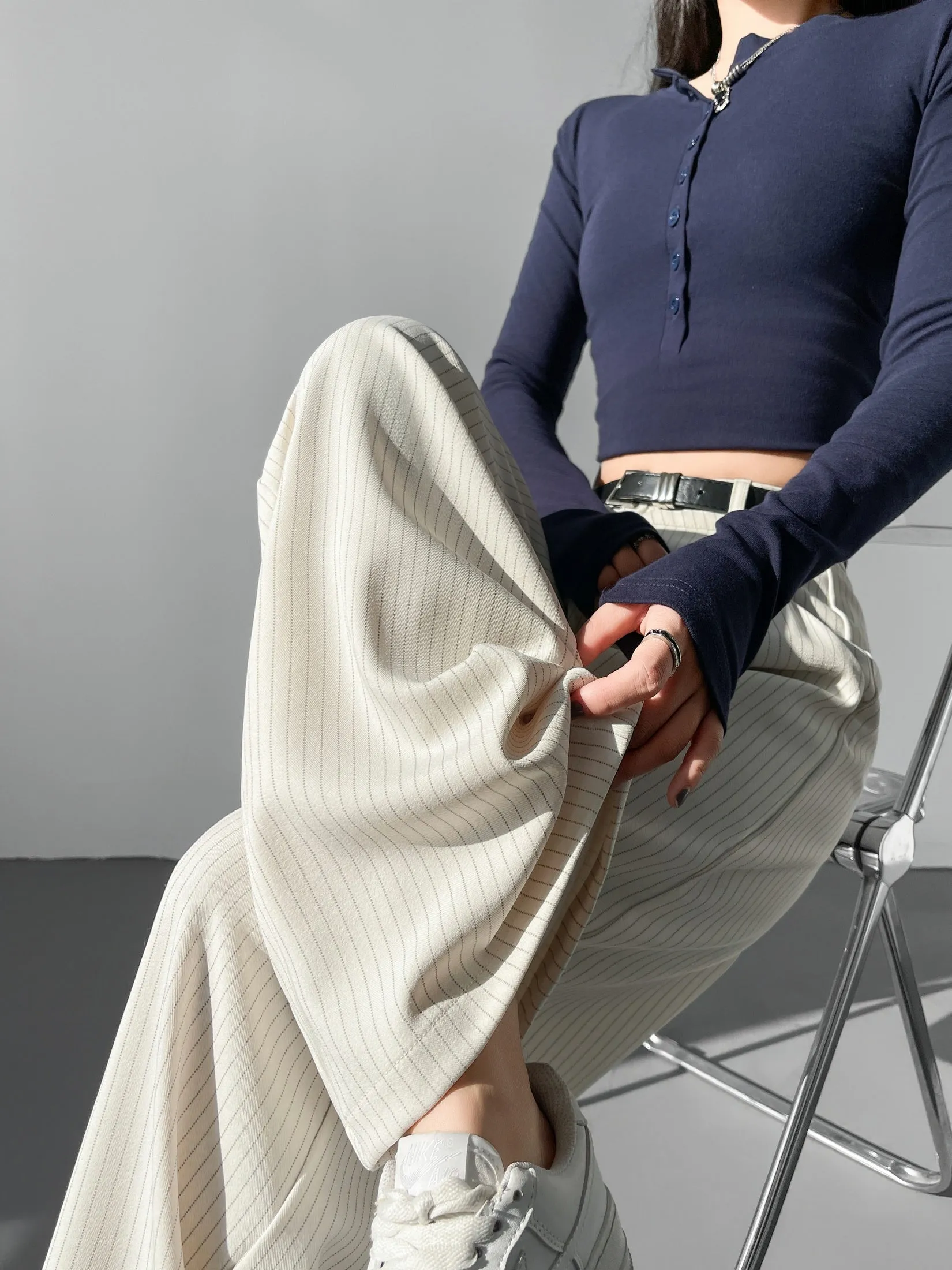 Breathable and Comfortable Stripe Pleated Pants for Casual Use