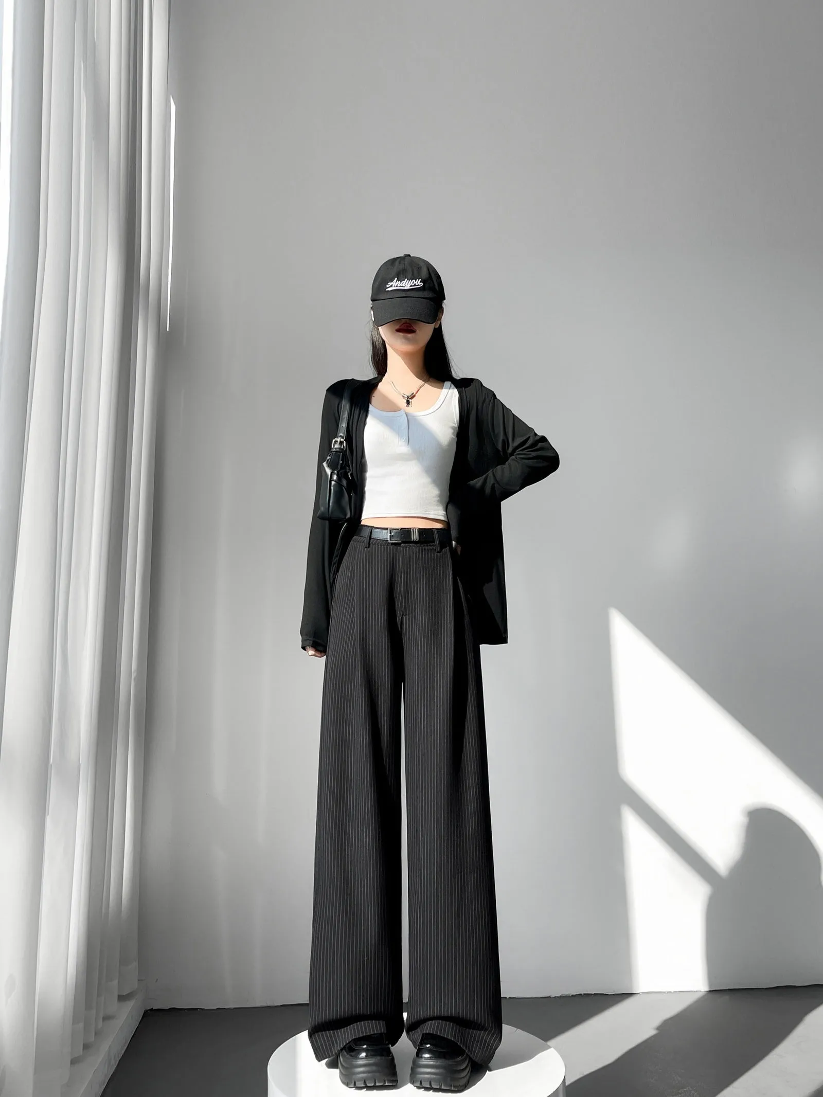 Breathable and Comfortable Stripe Pleated Pants for Casual Use
