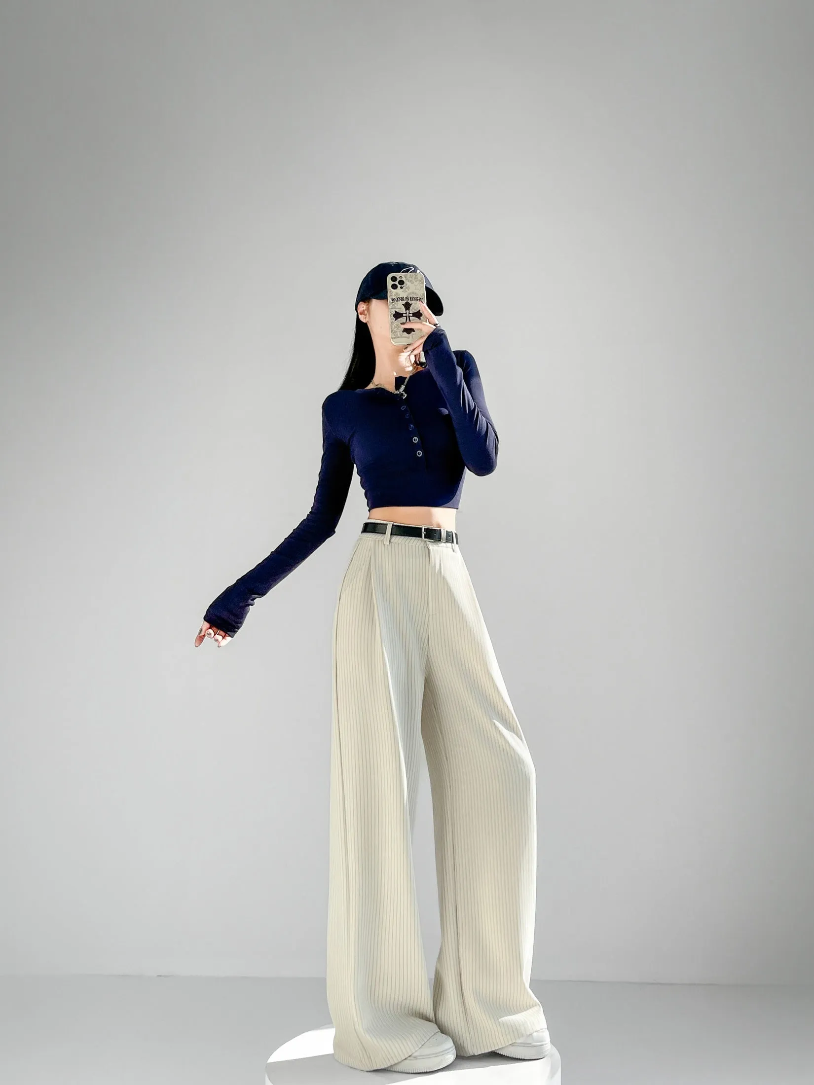 Breathable and Comfortable Stripe Pleated Pants for Casual Use