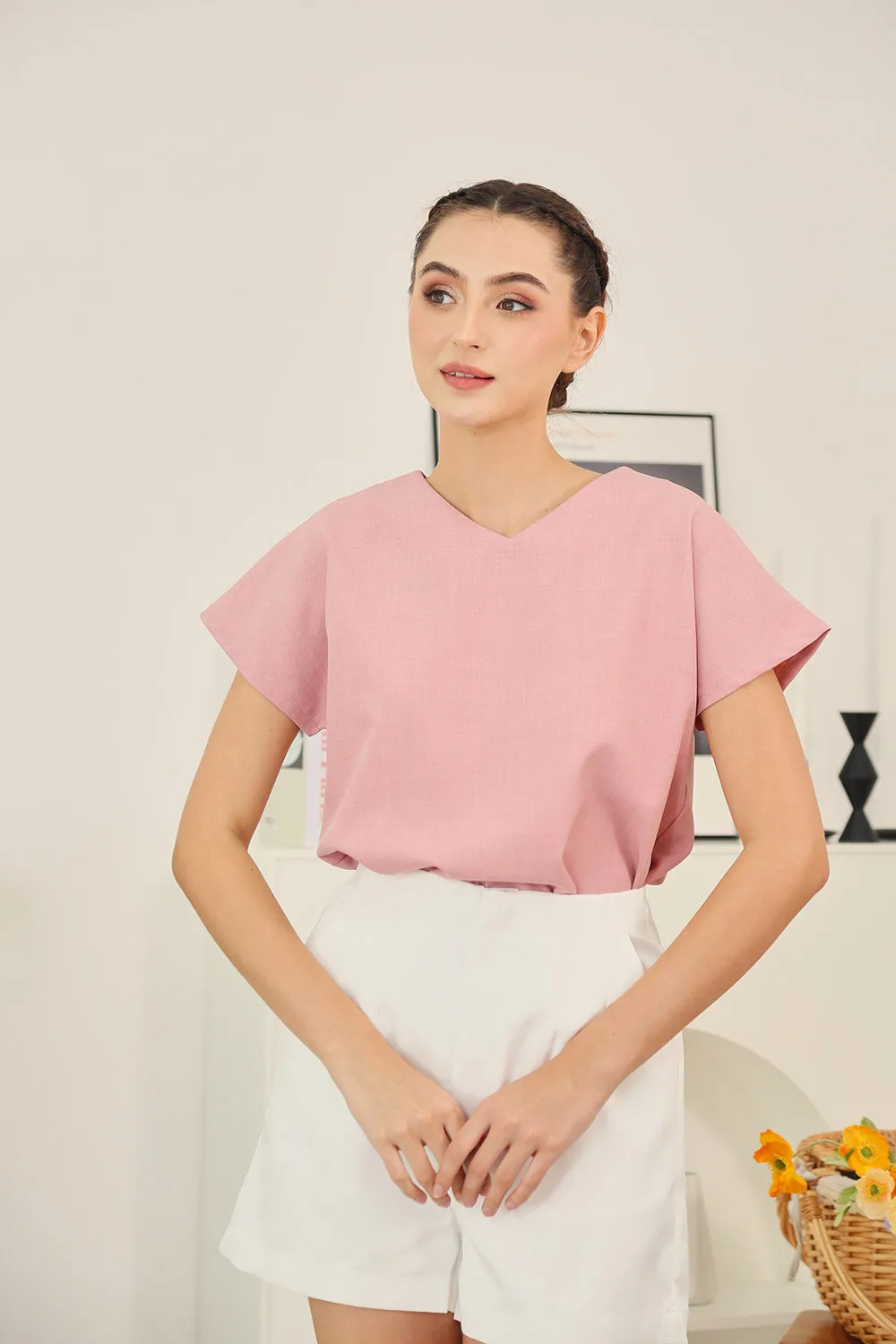 Danna V-Neck Relaxed Blouse in Pink Texture