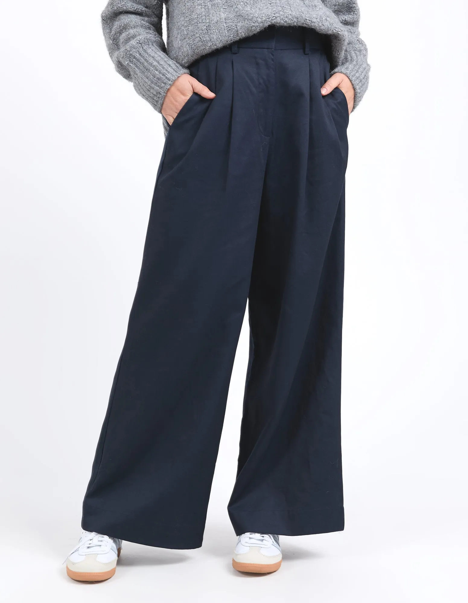 DARCY PANT || NAVY