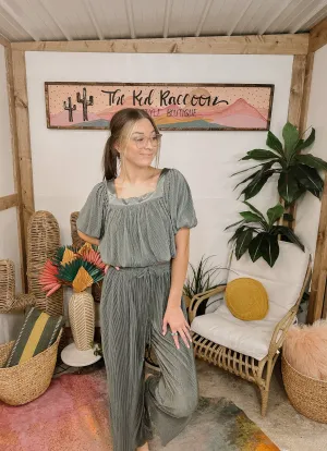 Desert Sage Pleated Lettuce Hem Pant