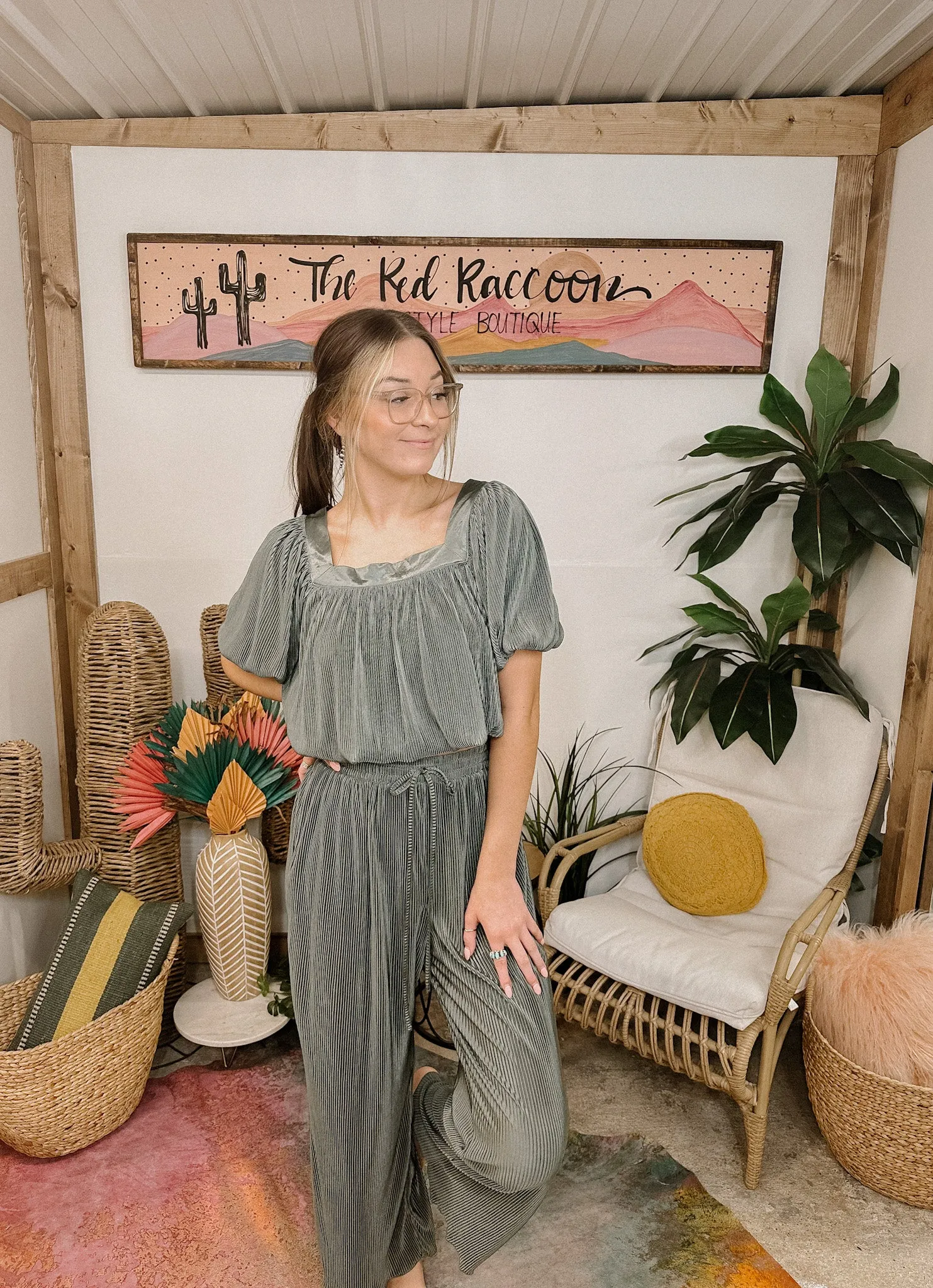 Desert Sage Pleated Lettuce Hem Pant