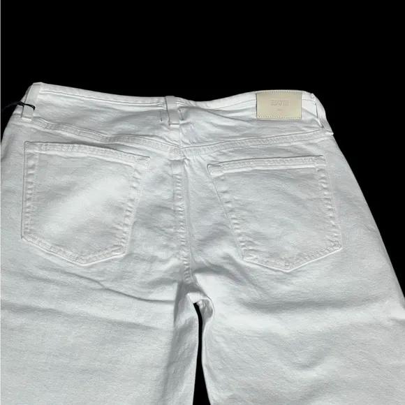 Edwin, Size 30, white, Bound Marli Ankle, Button Fly Pants. NWT @D17