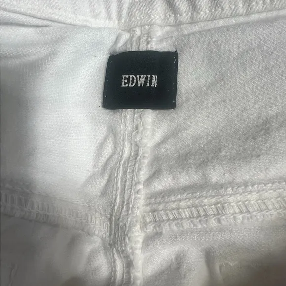 Edwin, Size 30, white, Bound Marli Ankle, Button Fly Pants. NWT @D17