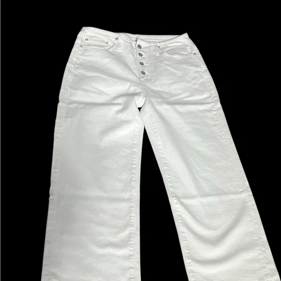Edwin, Size 30, white, Bound Marli Ankle, Button Fly Pants. NWT @D17