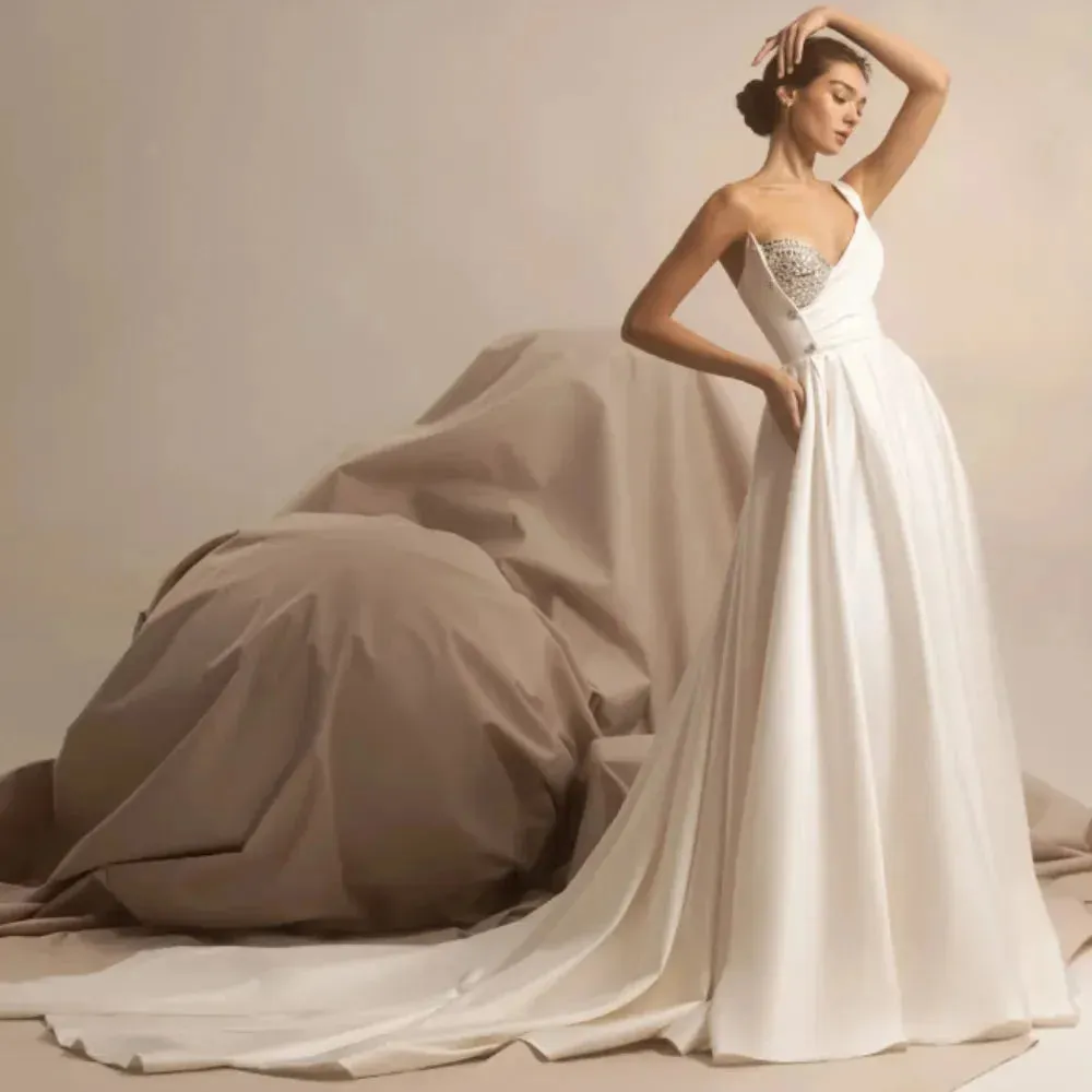 Elegent Satin One Shoulder A-Line Wedding Dress Sleeveless Beaded Crystals Ruched Pleats Bridal Gowns Customed Vestidos De Novia