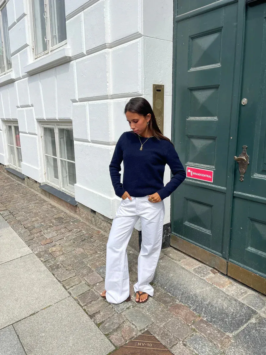 Emily | Denim Jeans with Star Accent | Casual Streetwear | Durable Cotton