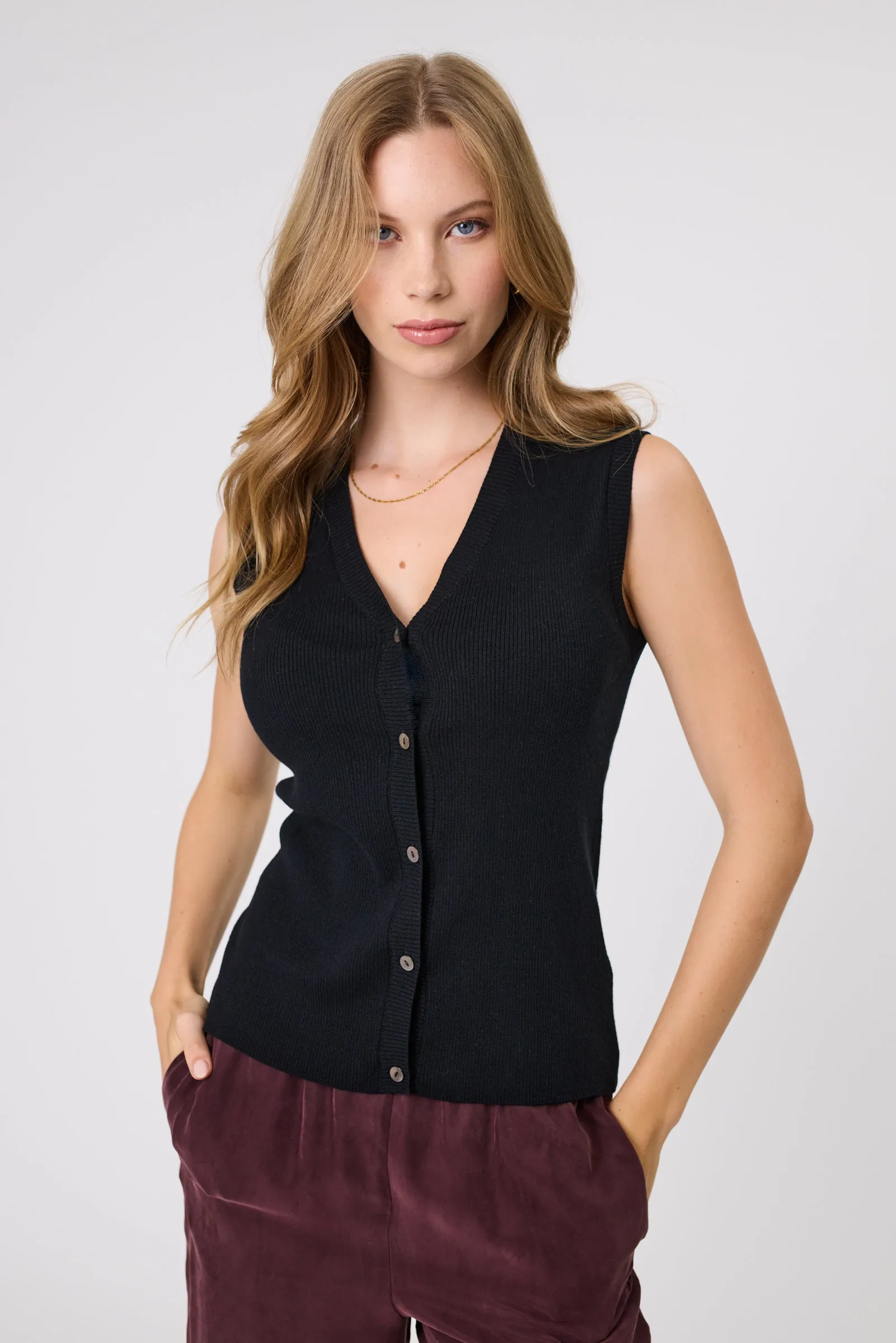 Encore Knit Vest - Black