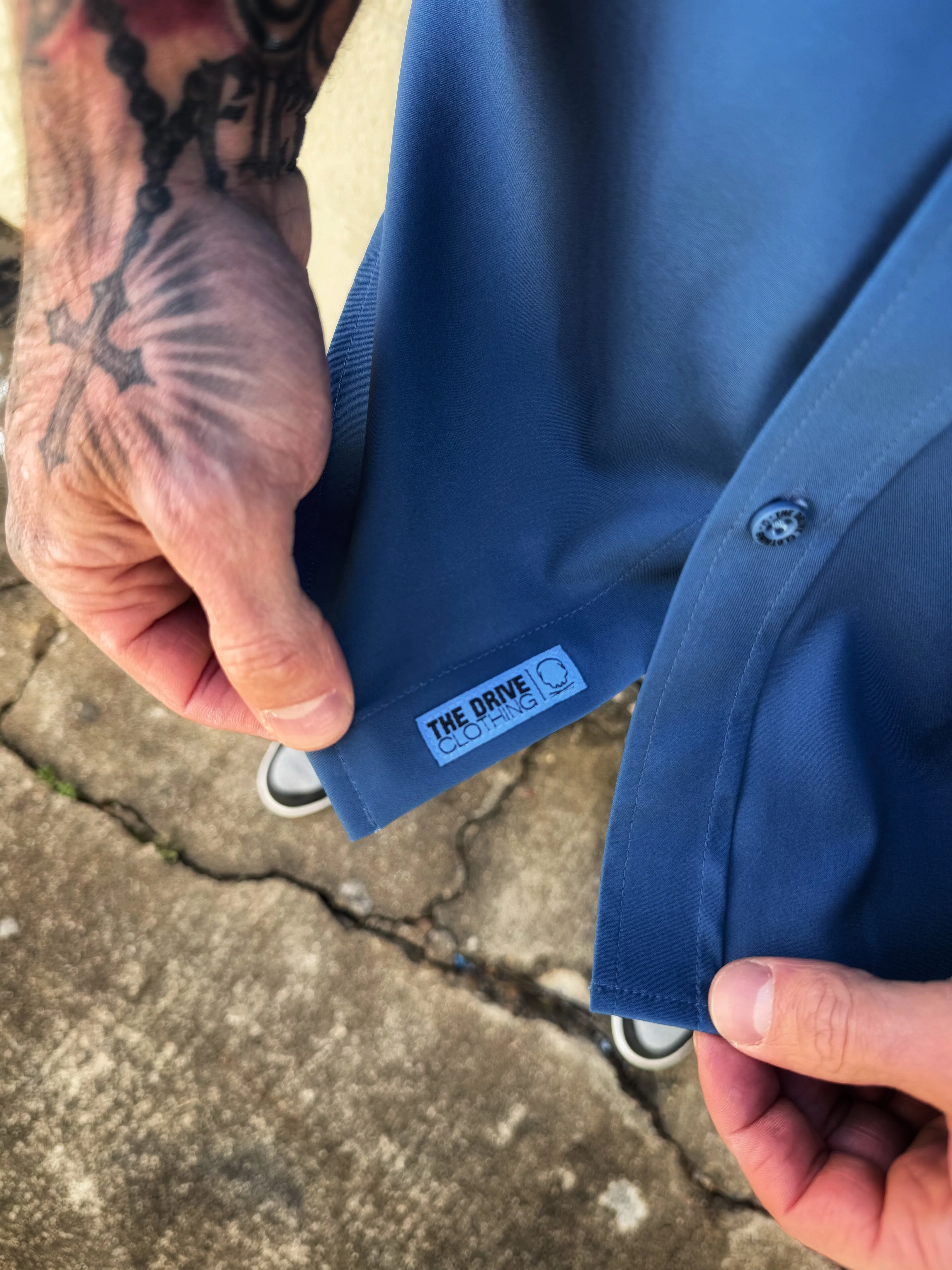 ESSENTIAL COBALT BLUE BUTTON UP