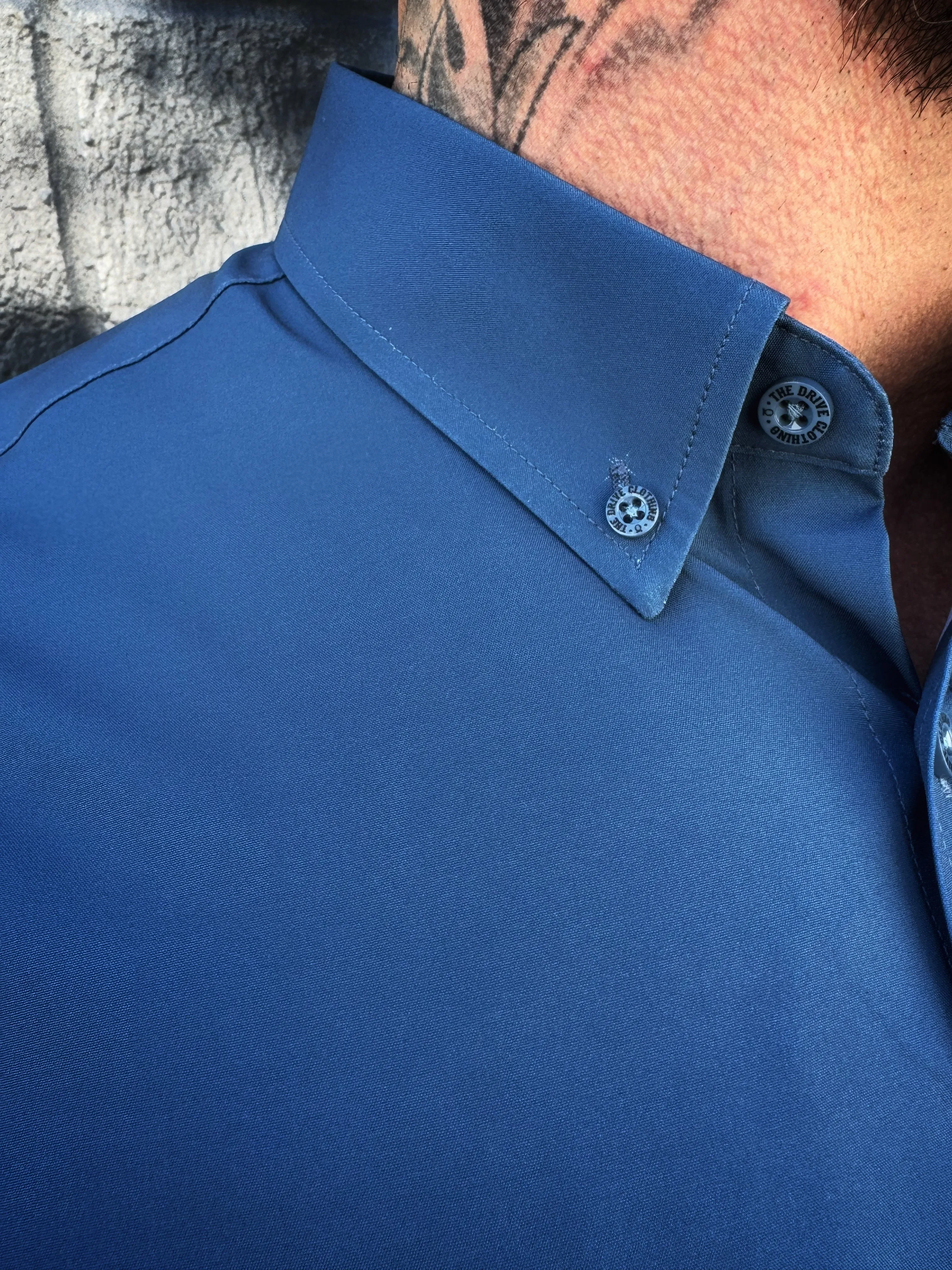 ESSENTIAL COBALT BLUE BUTTON UP