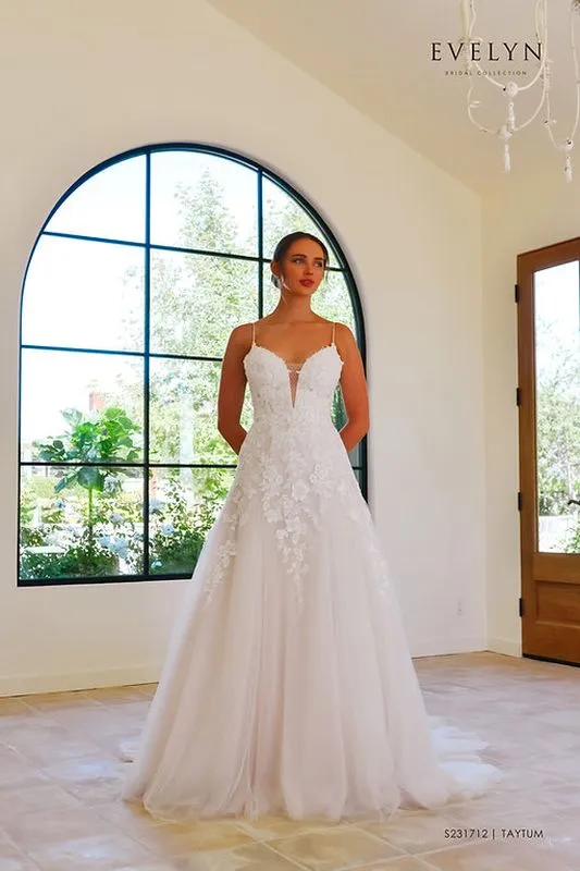 Evelyn Bridals Size 10 S231712 Taytum Ivory/Champagne Gown