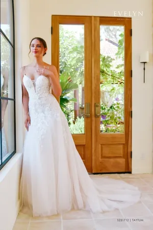 Evelyn Bridals Size 10 S231712 Taytum Ivory/Champagne Gown