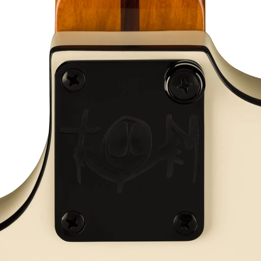 Fender Tom Delonge Starcaster in Satin Olympic White
