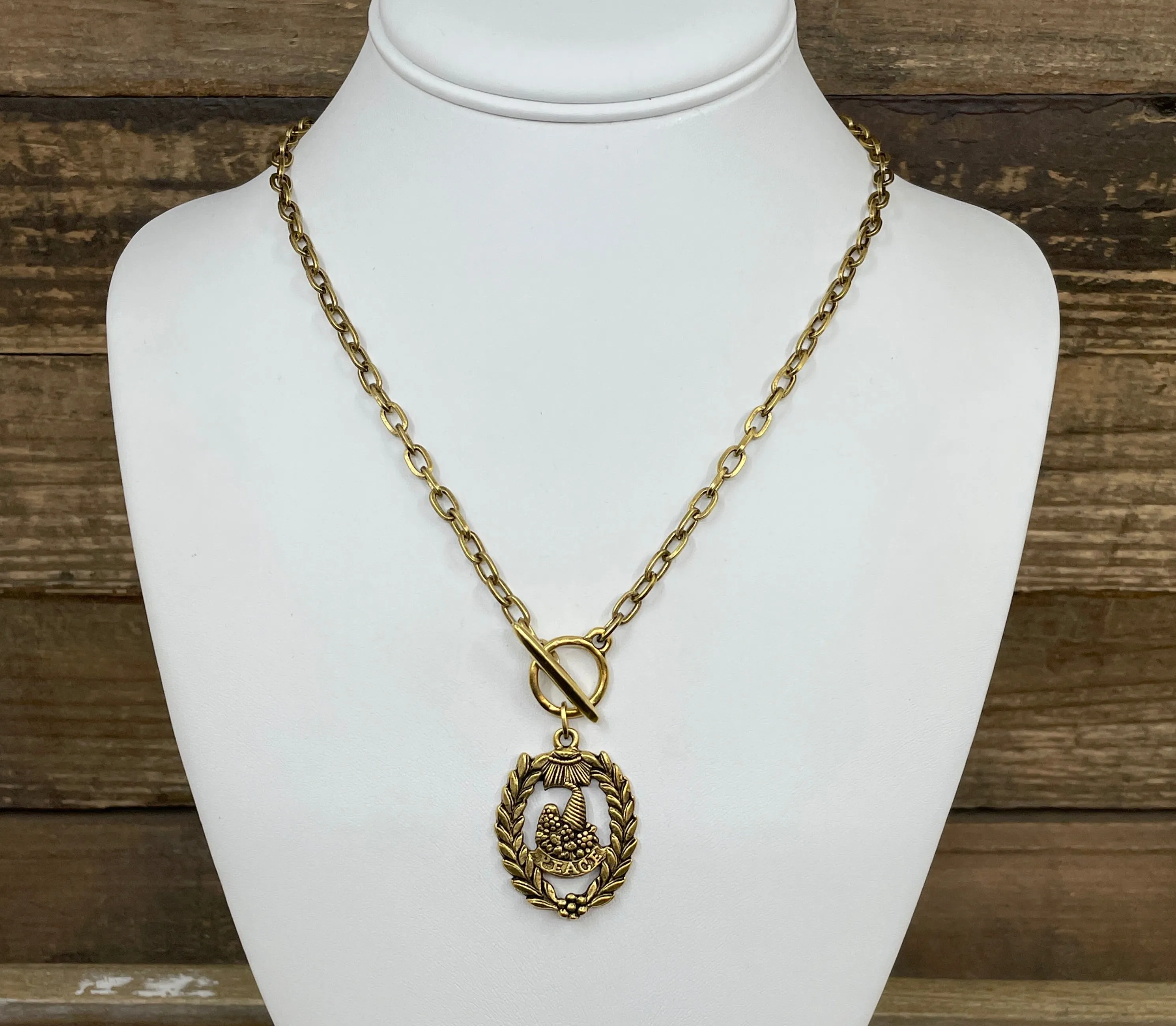 Gold Plated 18" Chain with Gold Plated Peace Cornucopia