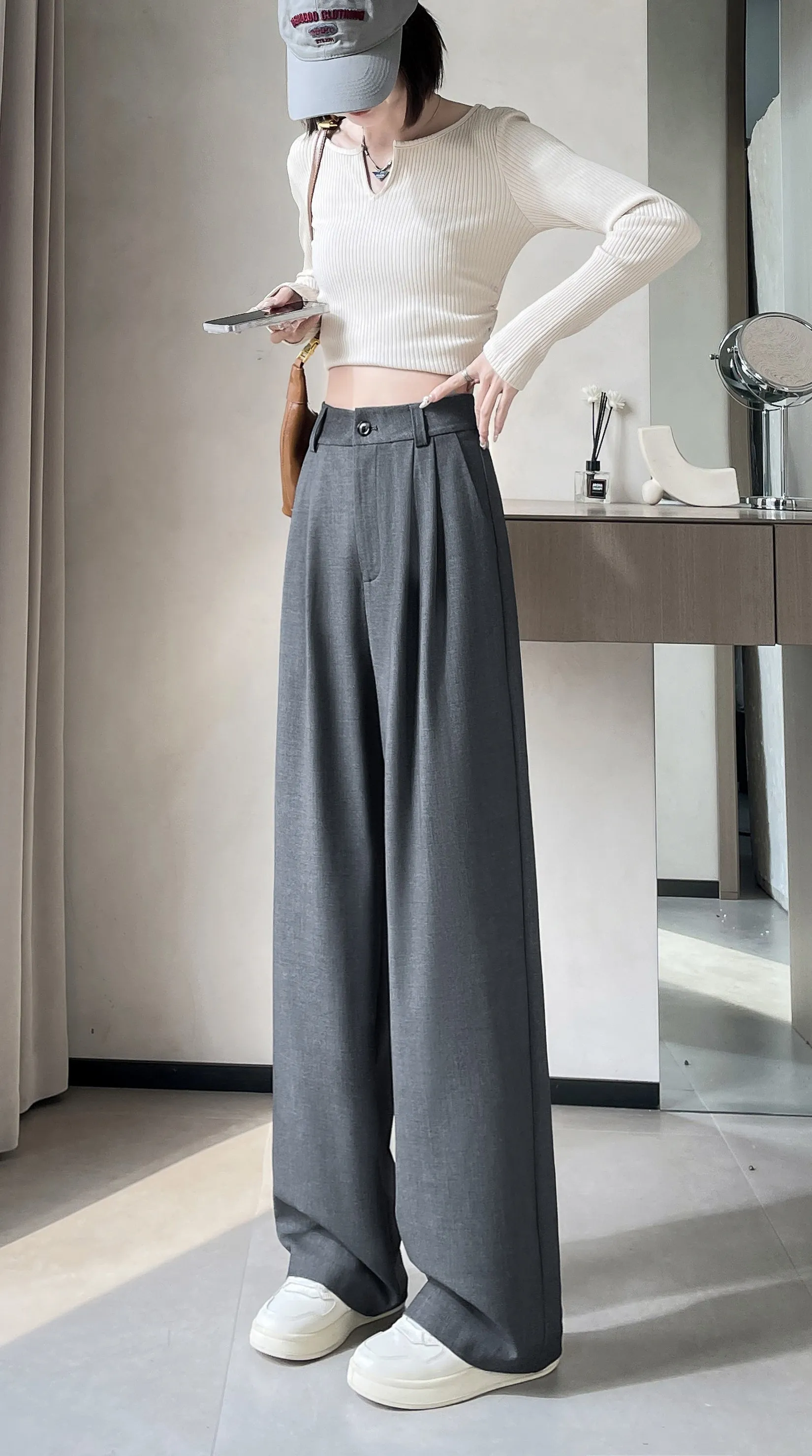 High-Waisted Breathable Pleated Pants for Effortless Style