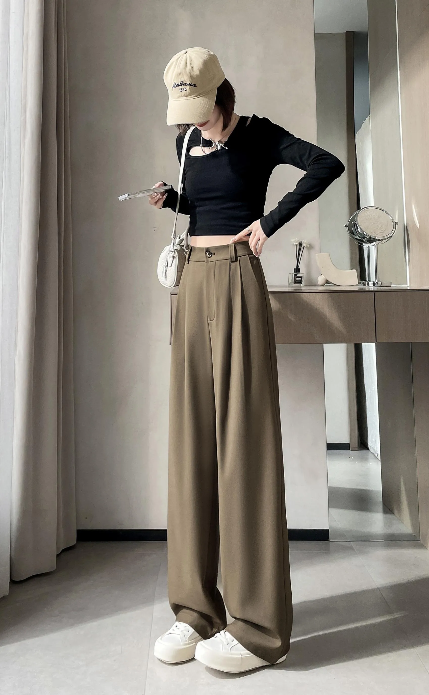 High-Waisted Breathable Pleated Pants for Effortless Style
