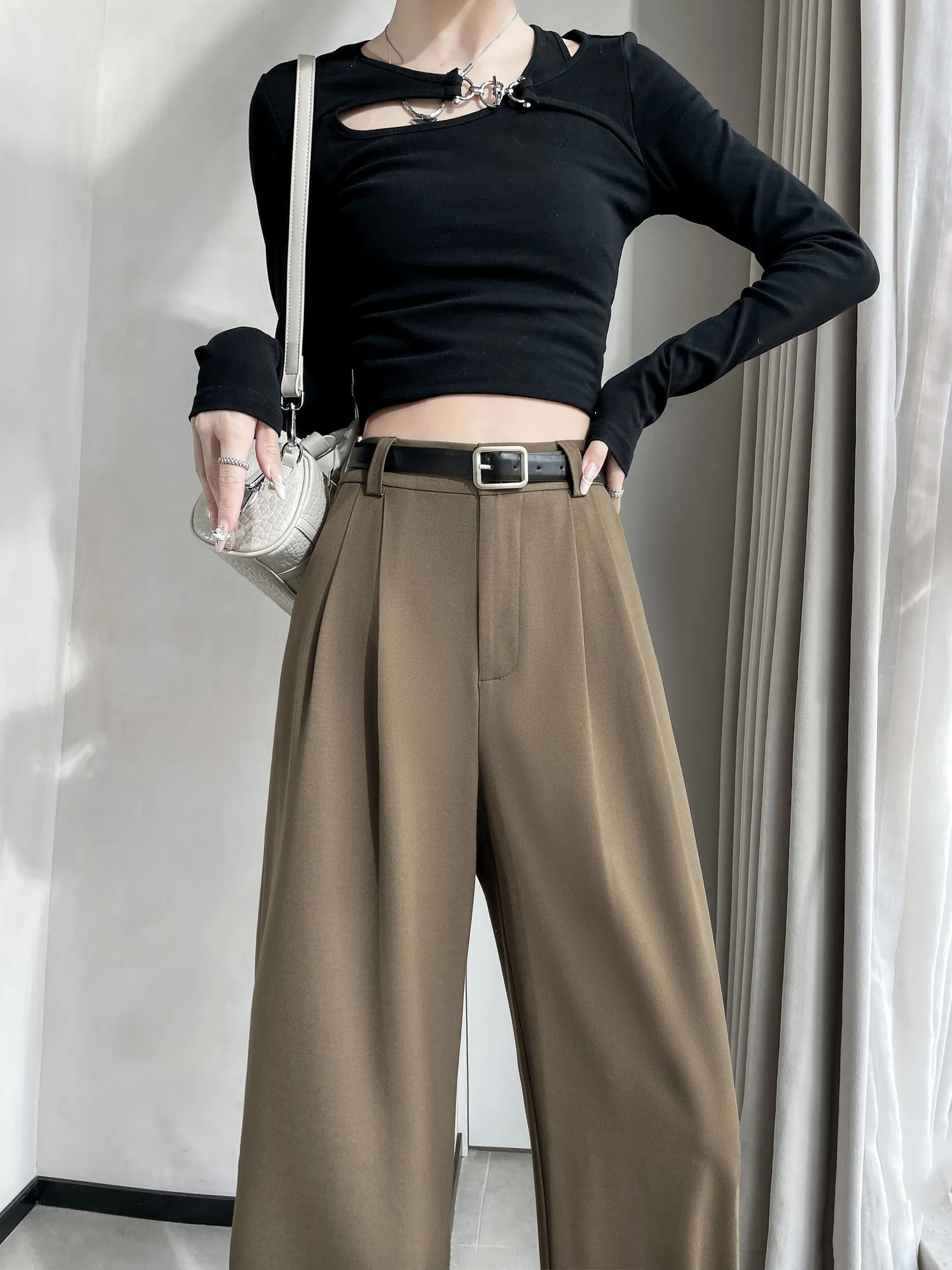 High-Waisted Breathable Pleated Pants for Effortless Style