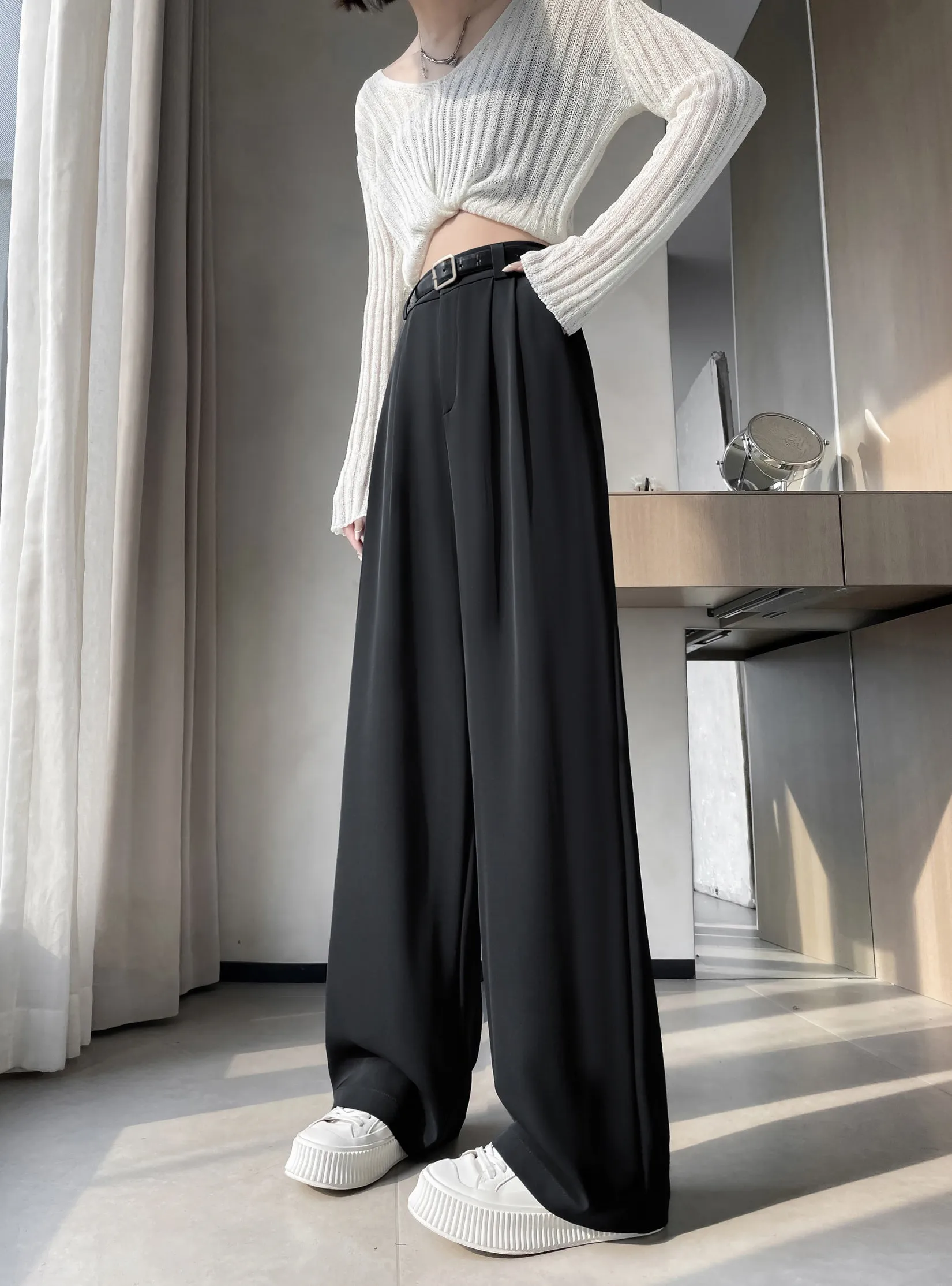 High-Waisted Breathable Pleated Pants for Effortless Style