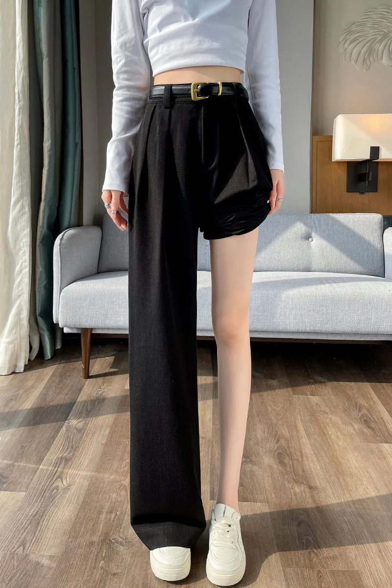 Lightweight and Breathable Women's Pleated Trousers for Everyday Wear