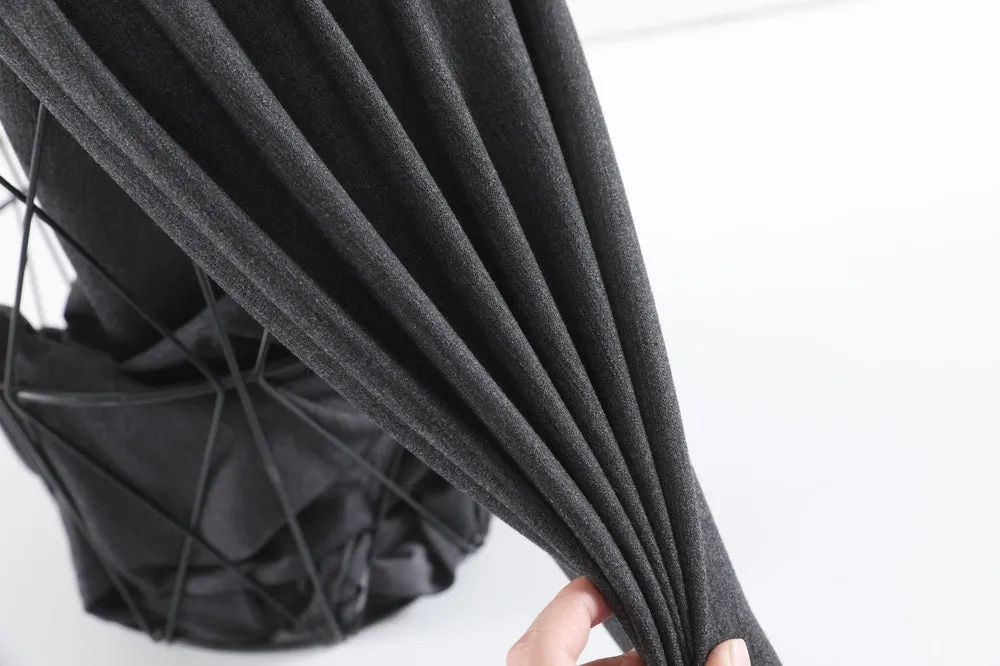 Lightweight and Breathable Women's Pleated Trousers for Everyday Wear