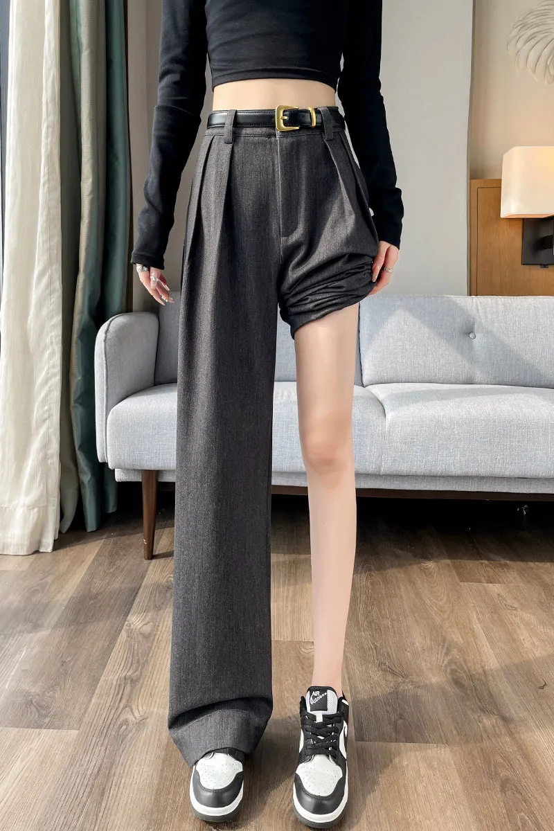 Lightweight and Breathable Women's Pleated Trousers for Everyday Wear