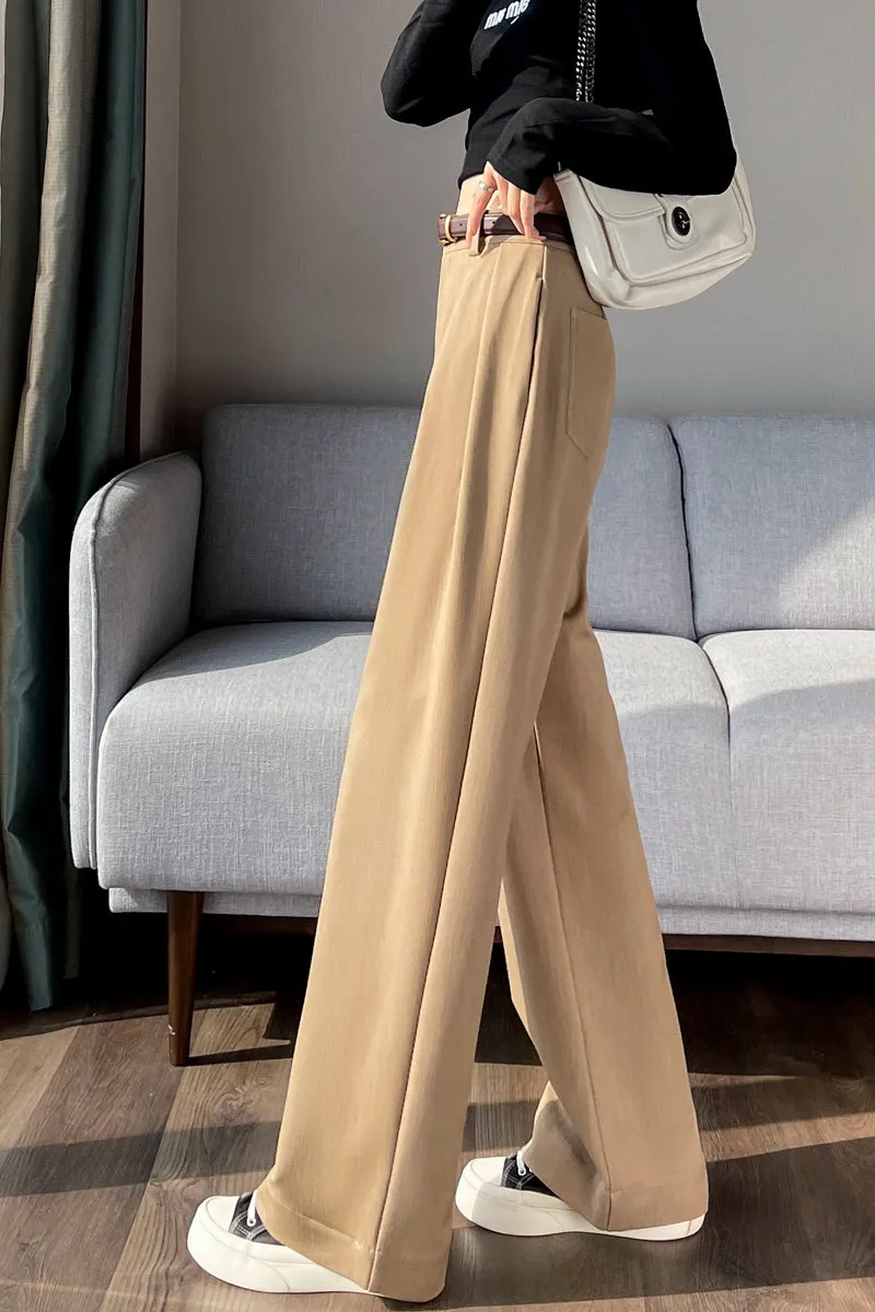 Lightweight and Breathable Women's Pleated Trousers for Everyday Wear